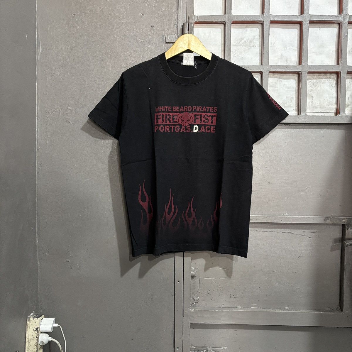 Anime Vtg Cospa One Piece Ace Second Division Commander Tee Size US M / EU 48-50 / 2 - 1 Thumbnail