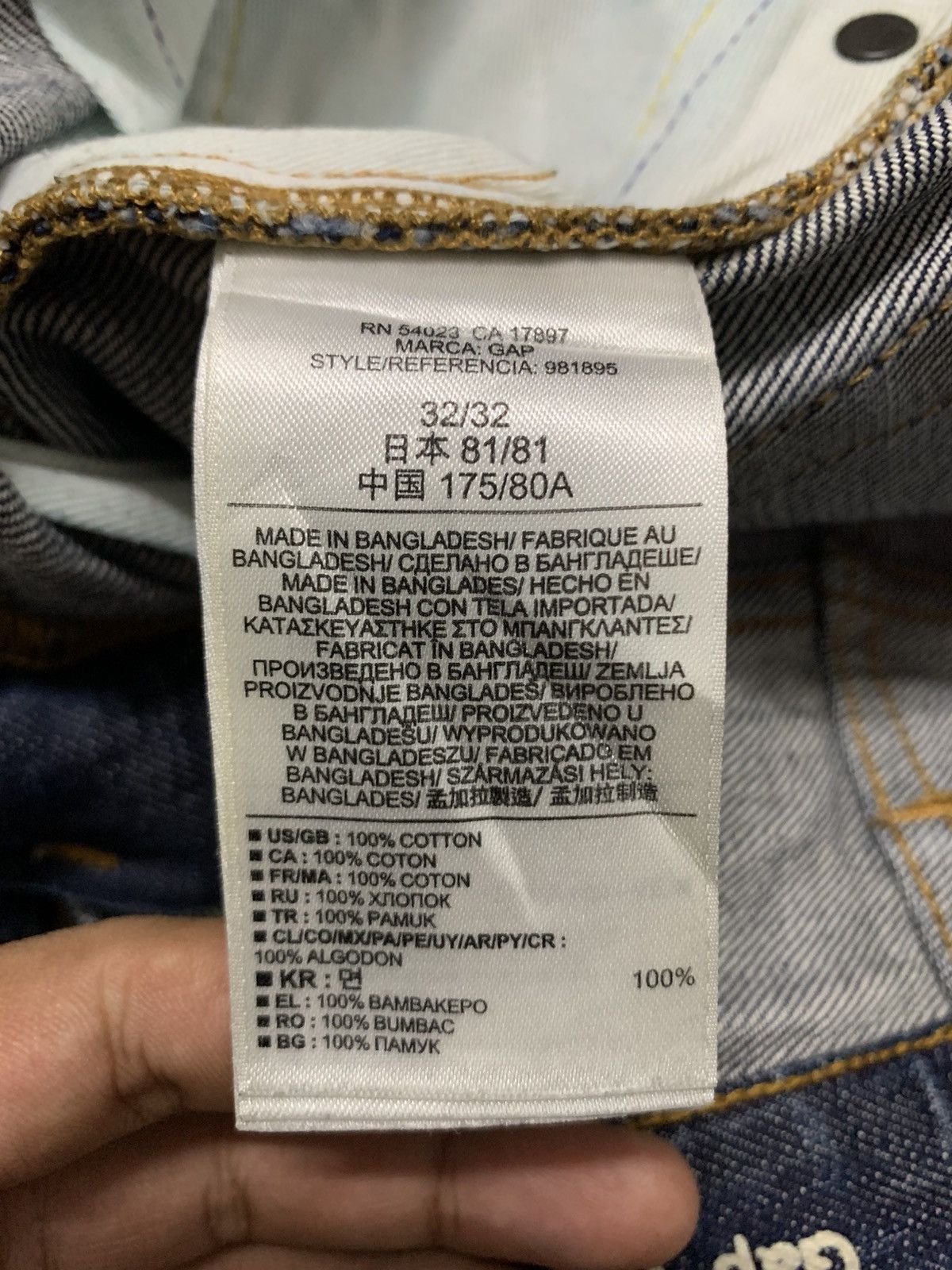 Japanese Brand Gap 1969 Vintage Distressed Dark Indigo Straight Denim Size US 33 - 15 Thumbnail