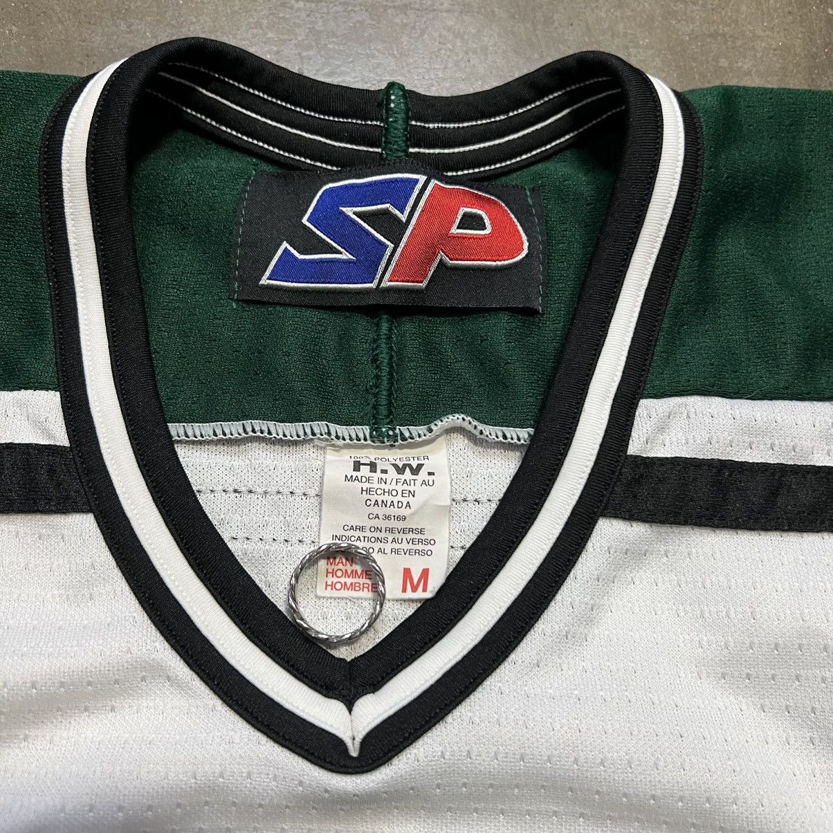 Vintage Vintage 90s Cedar Rapids Roughriders USHL Hockey Jersey NHL Size US M / EU 48-50 / 2 - 9 Thumbnail