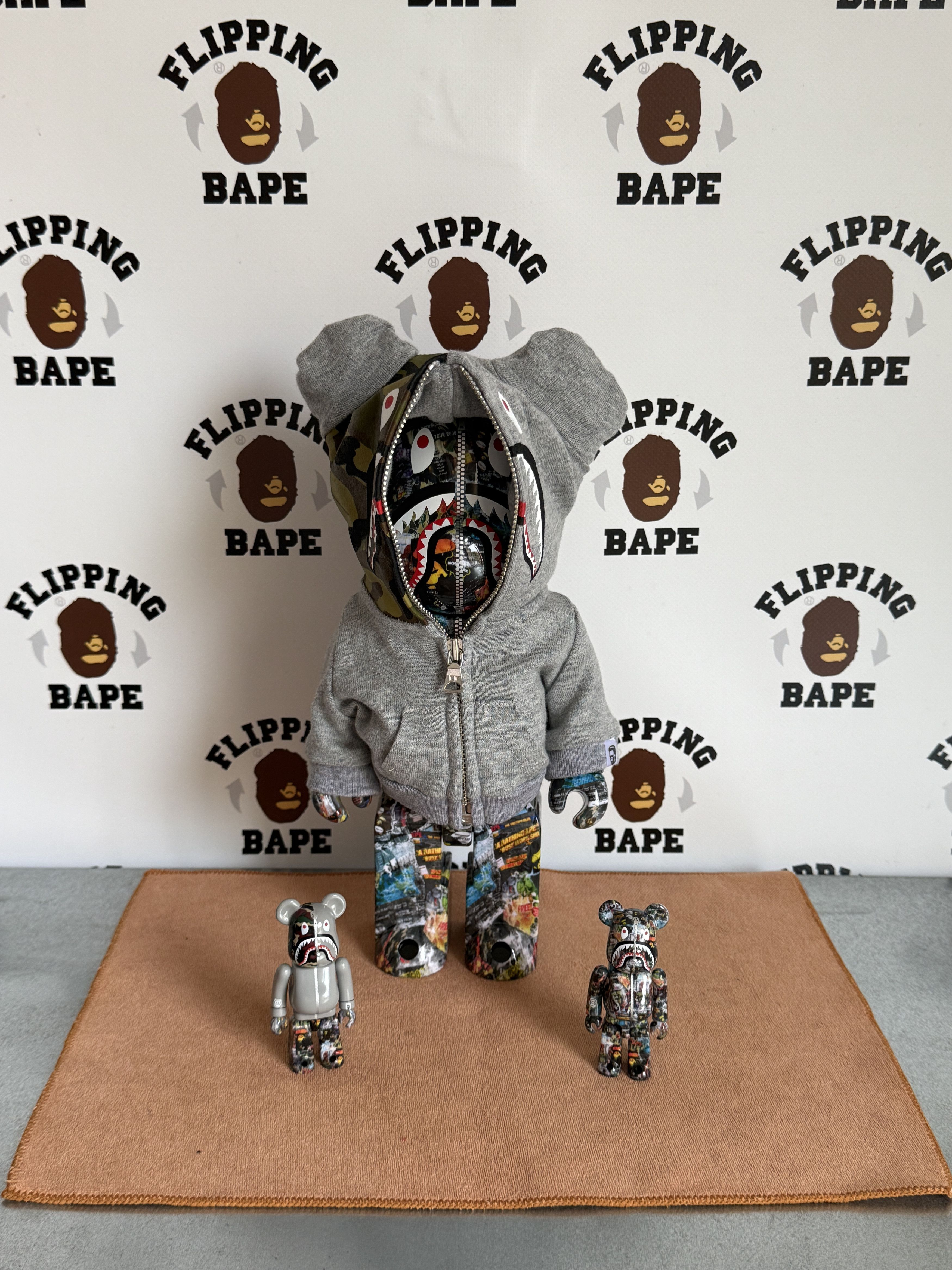 Bape BAPE X MEDICOM LEGACY CAMO SHARK BE@RBRICK 100%&400% Size ONE SIZE - 1 Thumbnail
