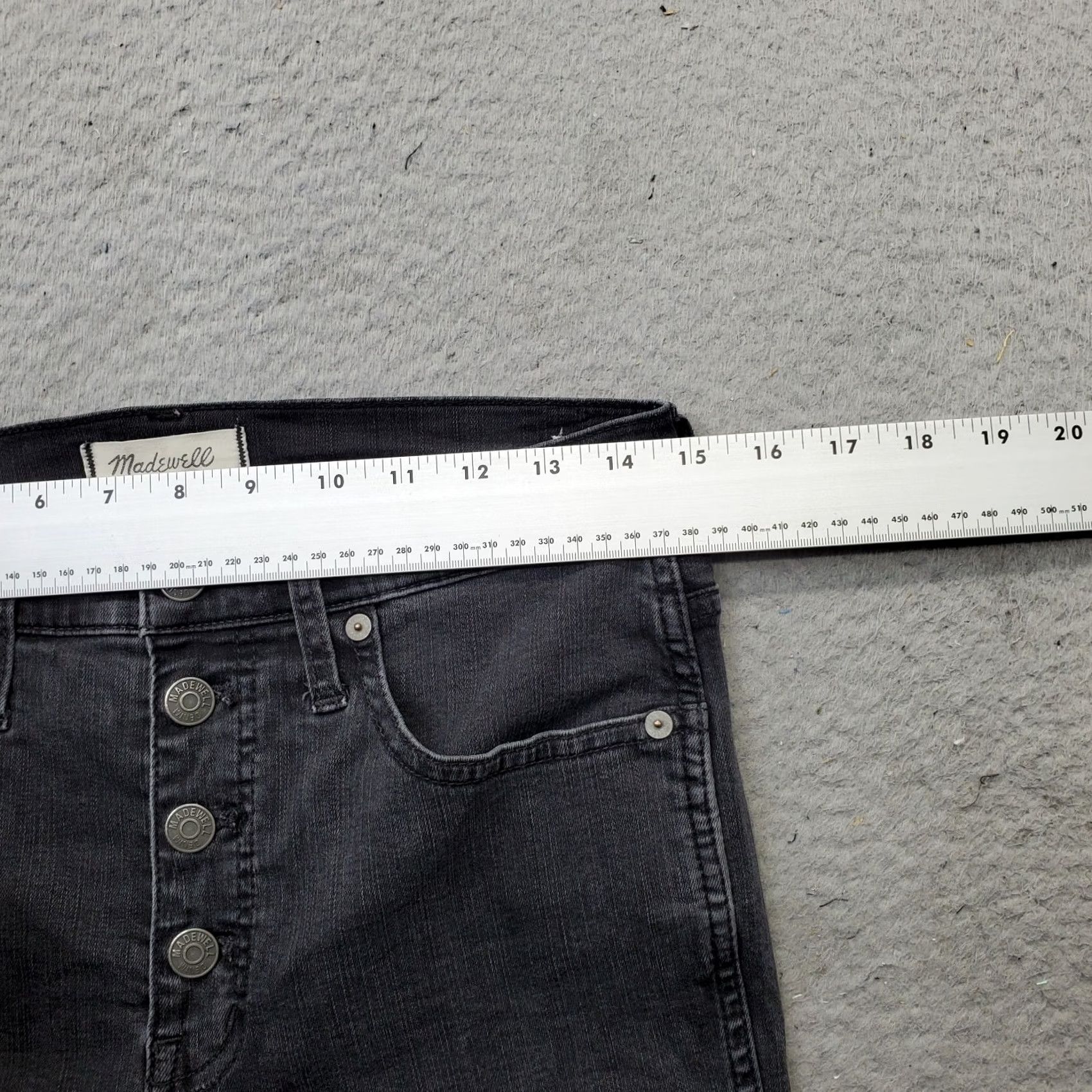 Madewell Madewell Jeans Womens 28 Black Denim High Rise Skinny Leg Button Fly Frayed Hem Size 28" / US 6 / IT 42 - 6 Thumbnail