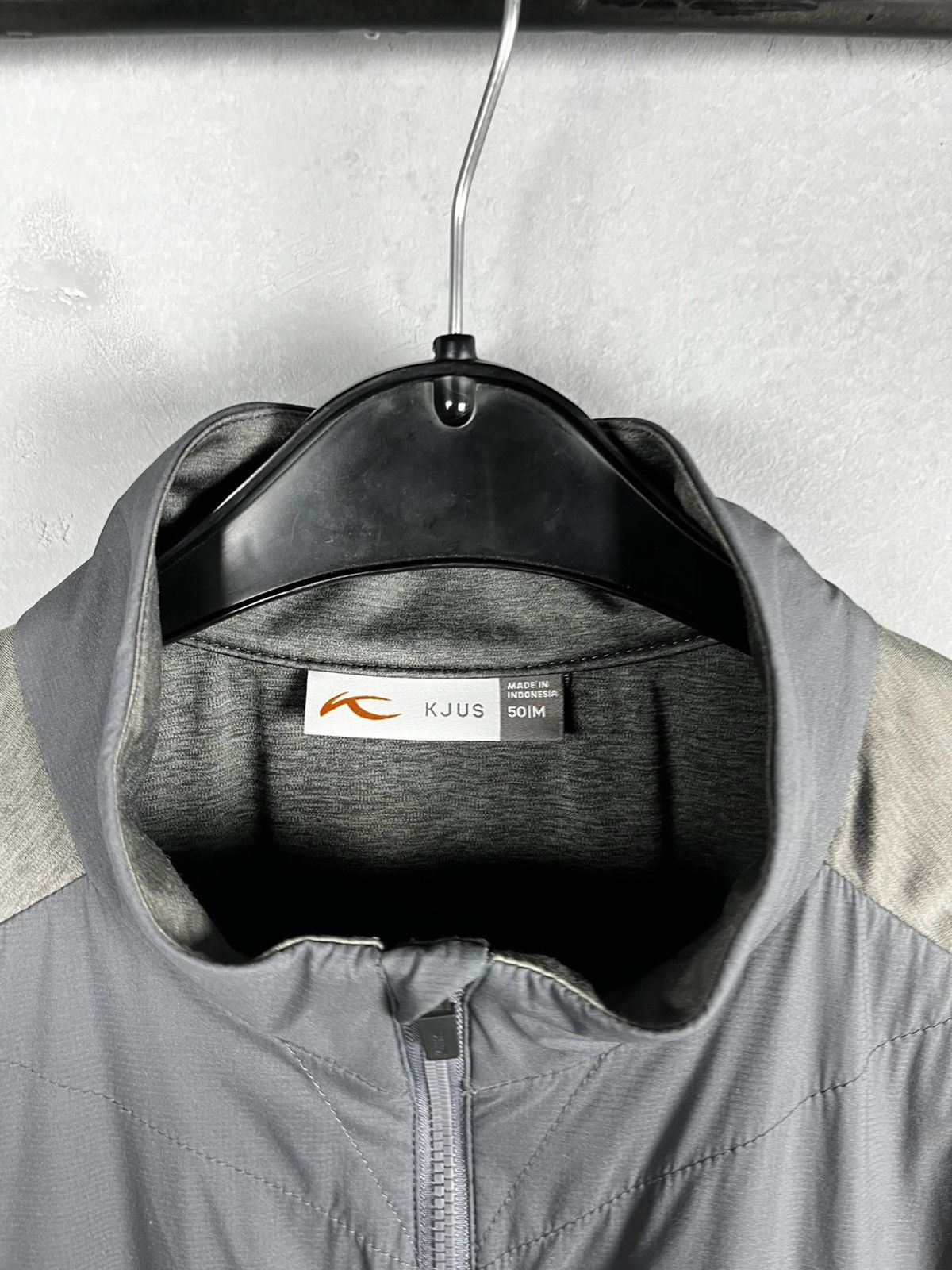 KJUS Kjus vest outdoor mens size m Size US M / EU 48-50 / 2 - 4 Thumbnail