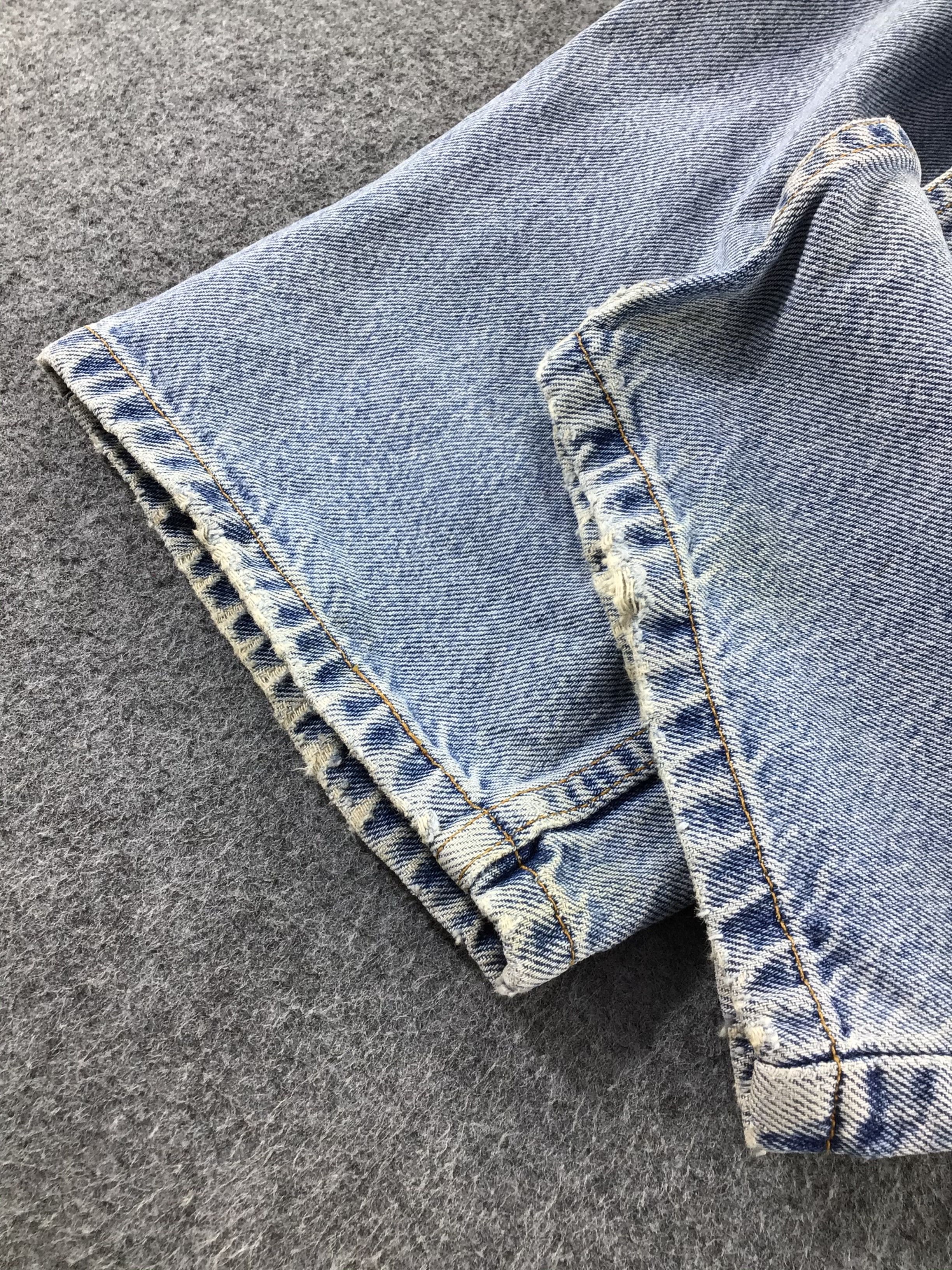 Levi's Vintage Levi's 553 Jeans Relaxed Fit Denim KJ164 Size US 37 - 6 Thumbnail