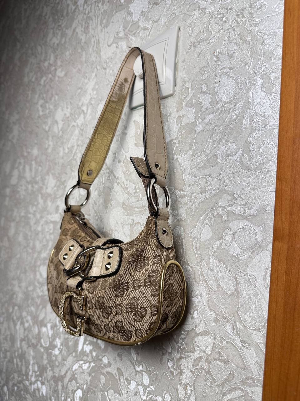 Guess Guess Vintage Y2K Avantgarde Mini Bag Very Rare Monogram Size ONE SIZE - 10 Thumbnail