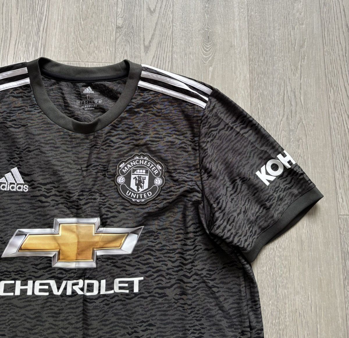 Vintage Adidas Vintage Manchester United Chevrolet Soccer Jersey Size US L / EU 52-54 / 3 - 2 Thumbnail