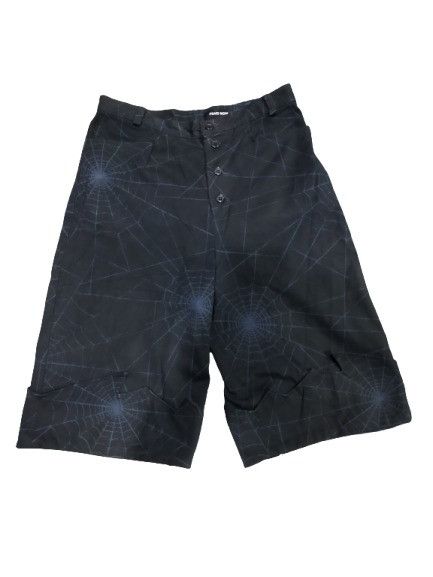 Japanese Brand Peace Now Punk / Goth Spiderwebs Printed Short Pant Size US 28 / EU 44 - 1 Thumbnail