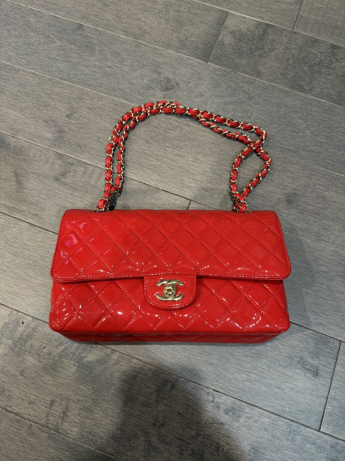 Chanel Chanel bag red patent leather Size ONE SIZE - 1 Thumbnail