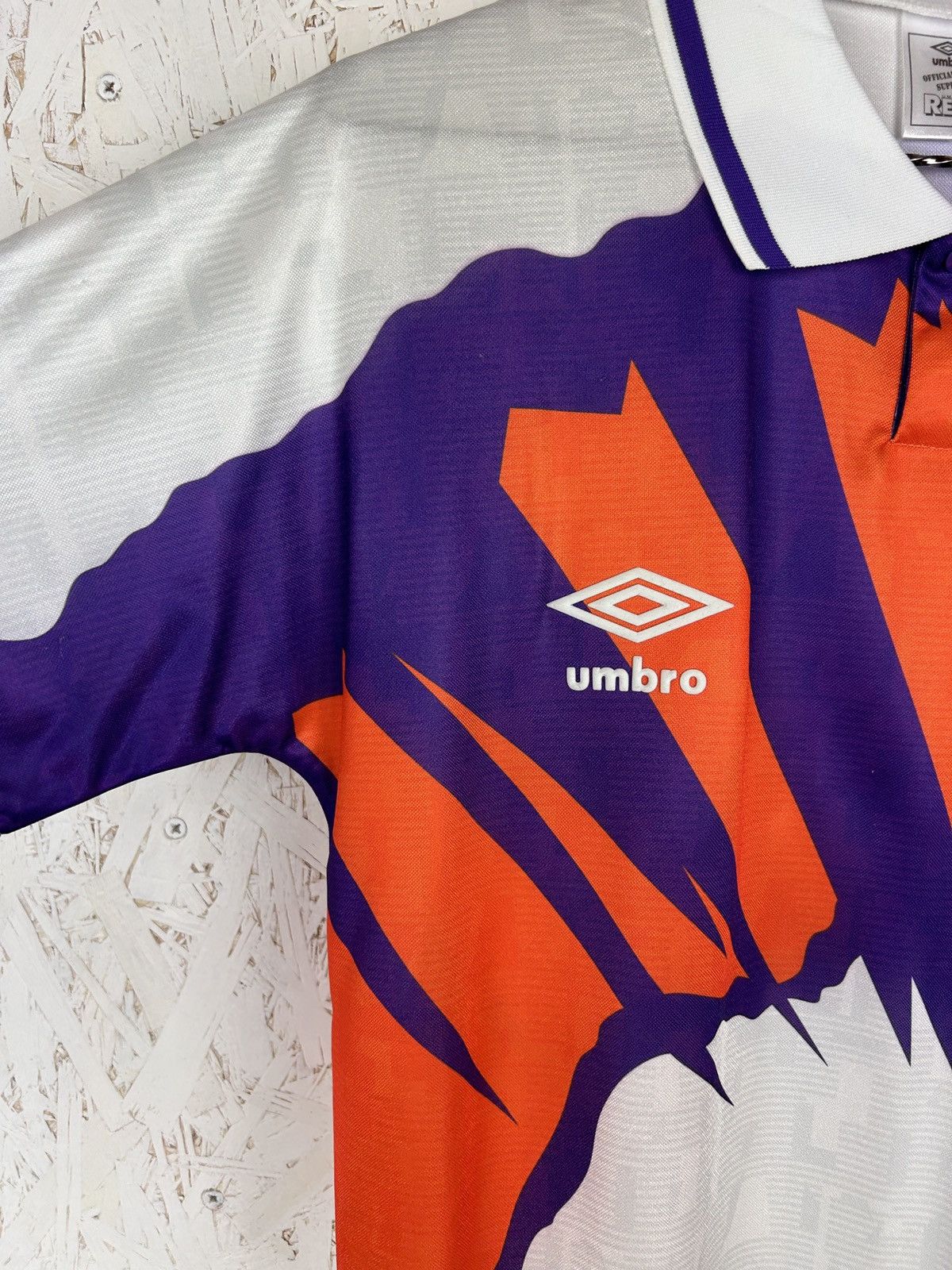Umbro 90s Vintage Umbro Scotland 1992 WC Away Kit Soccer Jersey Size US M / EU 48-50 / 2 - 3 Thumbnail