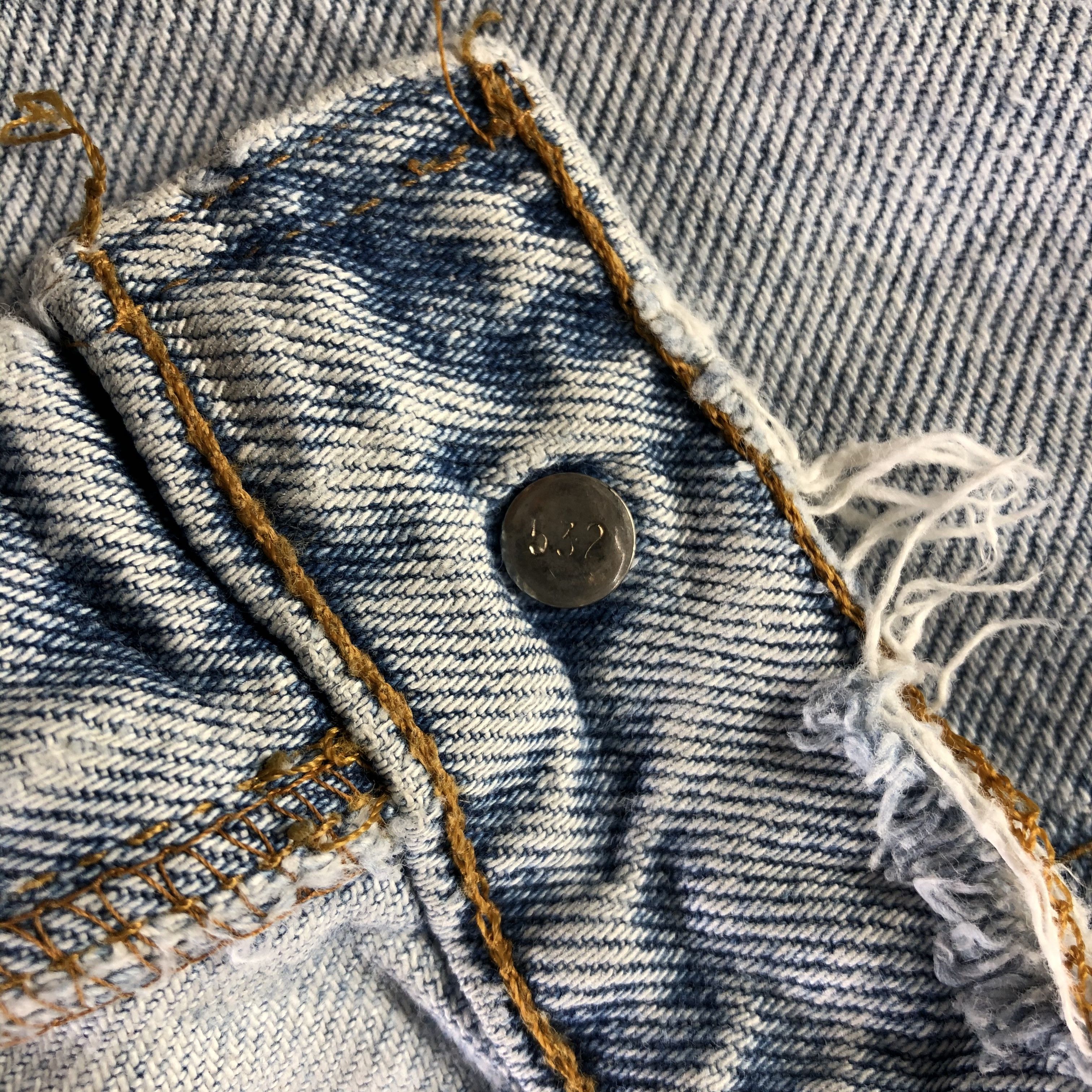 Levi's Vintage Light Wash Levis Jeans-J4468 Size US 26 / EU 42 - 12 Thumbnail