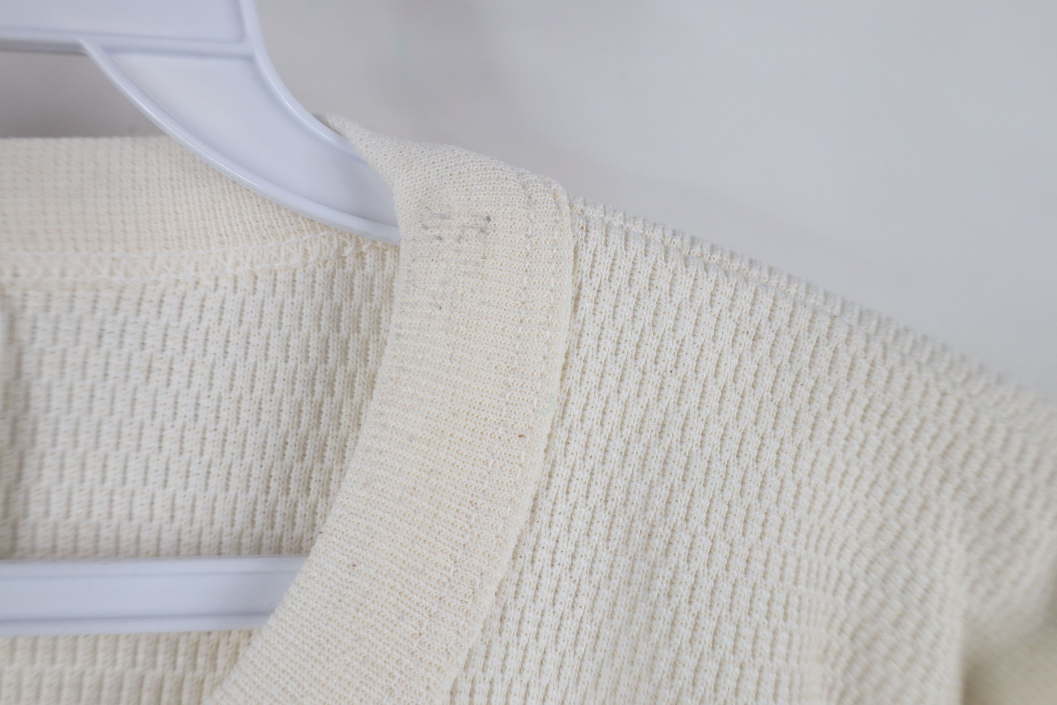 Vintage Vintage 90s Streetwear Waffle Knit Long Sleeve T-Shirt Cream Size US XL / EU 56 / 4 - 4 Thumbnail