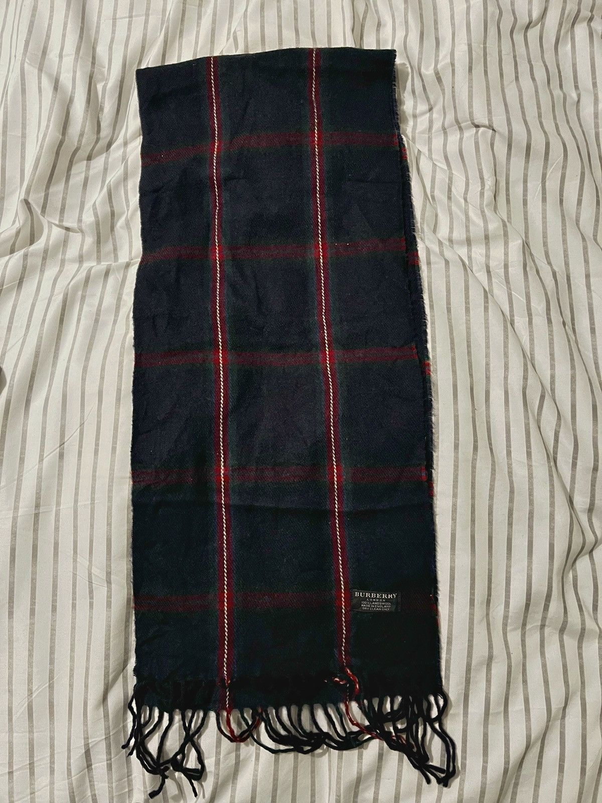 Burberry Burberry London Made in England Lambswool Tartan Scarf Size ONE SIZE - 1 Thumbnail