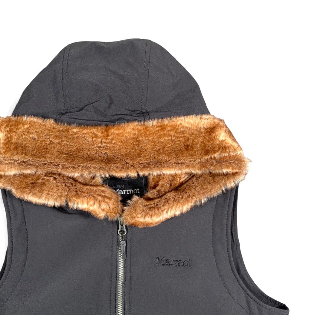 Marmot VINTAGE Marmot Vest Womens SMALL Black Hooded Faux Fur Outdoor Softshell Hoodie Size S / US 4 / IT 40 - 2 Thumbnail