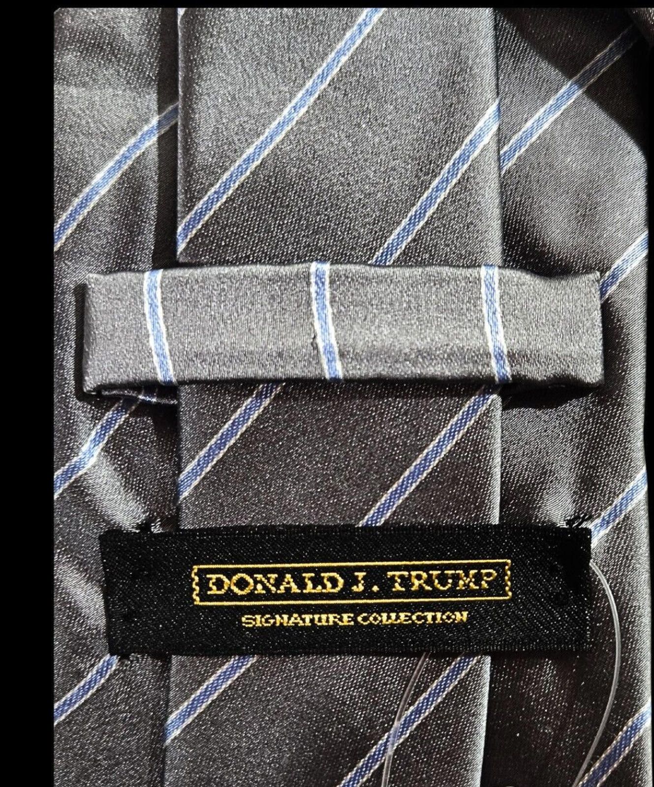 Designer NWT Donald Trump Signature Collection Necktie Silver & Blue Size ONE SIZE - 3 Thumbnail