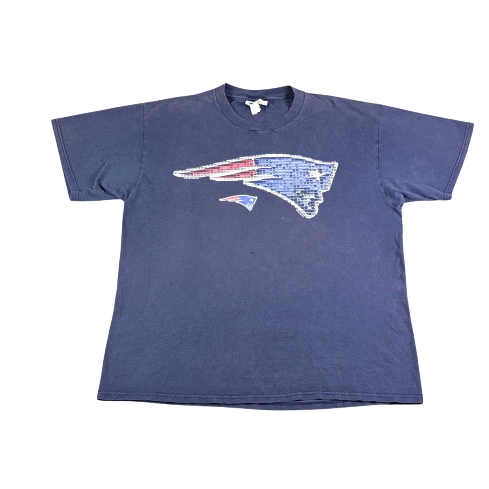NFL VINTAGE New England Patriots T-Shirt Navy Blue VF Knitwear Mens XL NFL 1990s Graphic Tee Short Sleeve Sportswear Size US XL / EU 56 / 4 - 2 Thumbnail