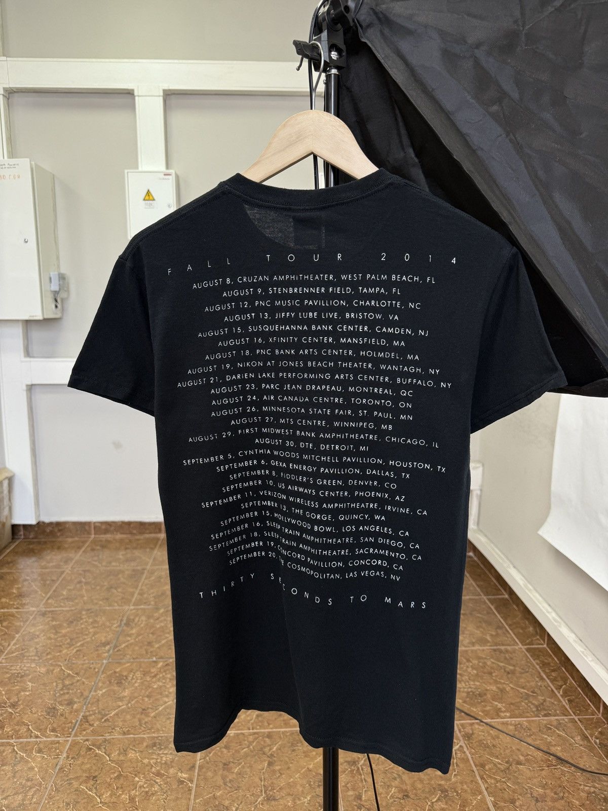 Band Tees 🇺🇸 2014 Thirty Seconds To Mars Fall Tour T-Shirt Rock Rare Size US S / EU 44-46 / 1 - 2 Thumbnail