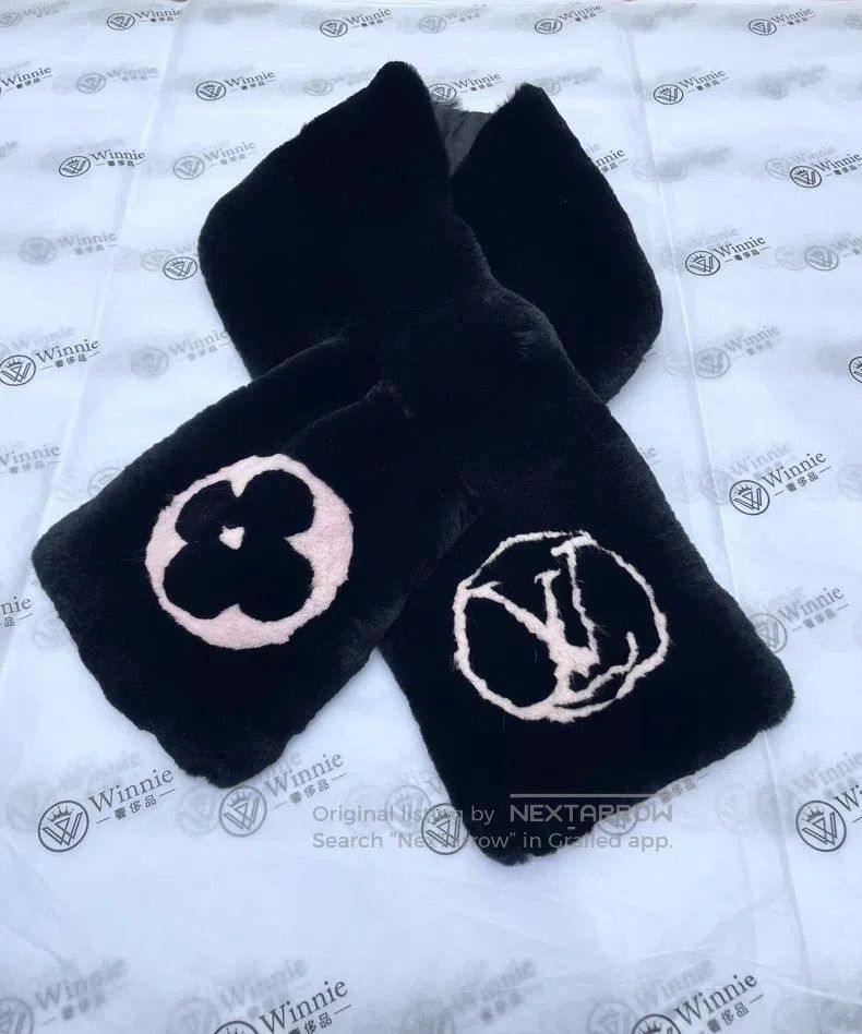 Louis Vuitton Louis Vuitton Black pink jacquard logo fur scarf Size ONE SIZE - 1 Thumbnail