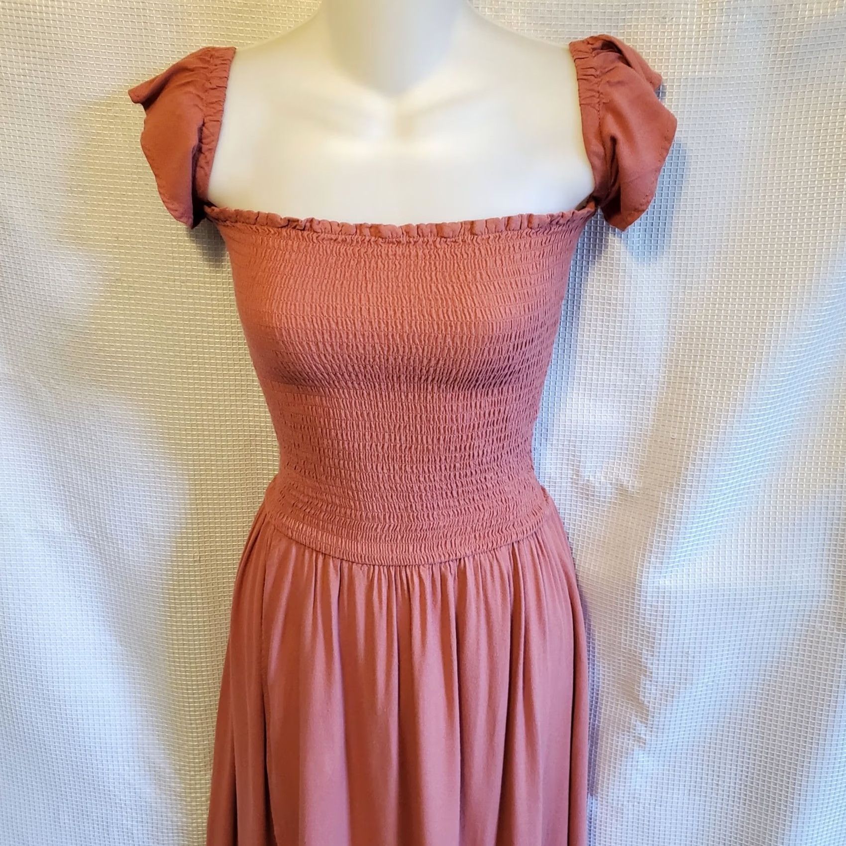 Young Fabulous & Broke Young Fabulous & Broke Off Shoulder Maxi Dress XS Terracotta Pink Boho Faux Wrap Off Shoulder Maxi Dress Womens XS Pink Bohemian 90s? Size XS / US 0-2 / IT 36-38 - 3 Thumbnail