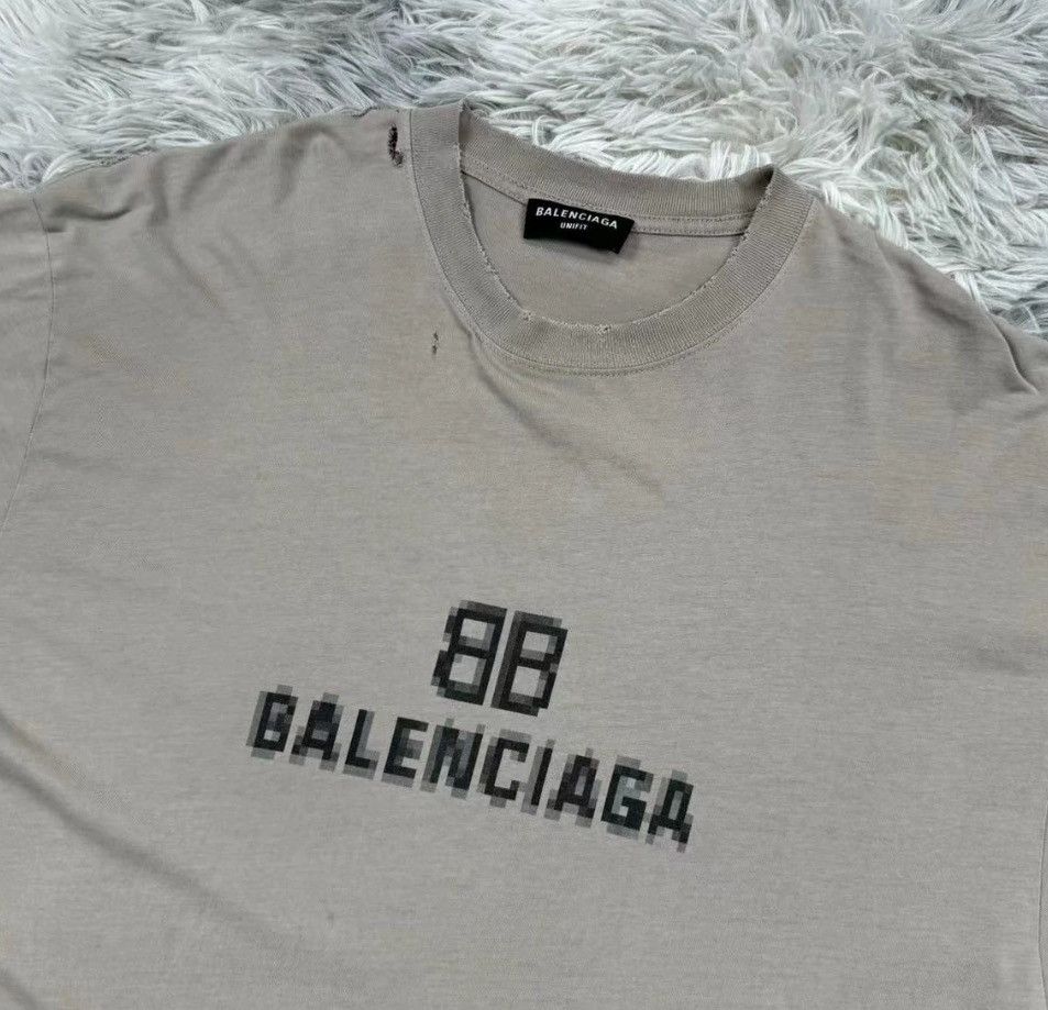 Balenciaga Balenciaga Mosaic Blurred Destruction Short 2410-Nextarrow Size US XXS / EU 40 - 3 Thumbnail