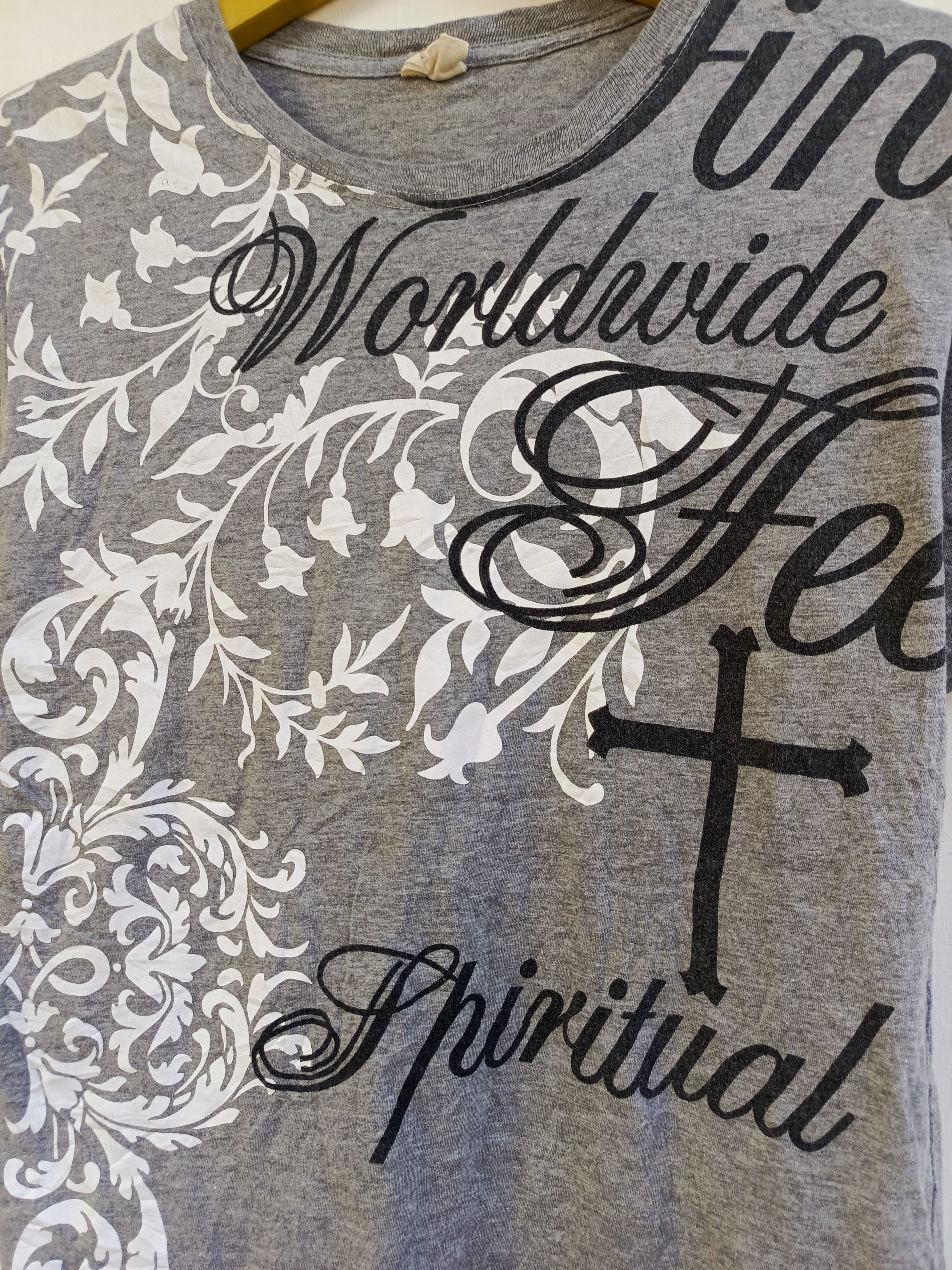 Japanese Brand Free beat Spiritual Cross Graphic Tee NVMBER17 Size US M / EU 48-50 / 2 - 3 Thumbnail