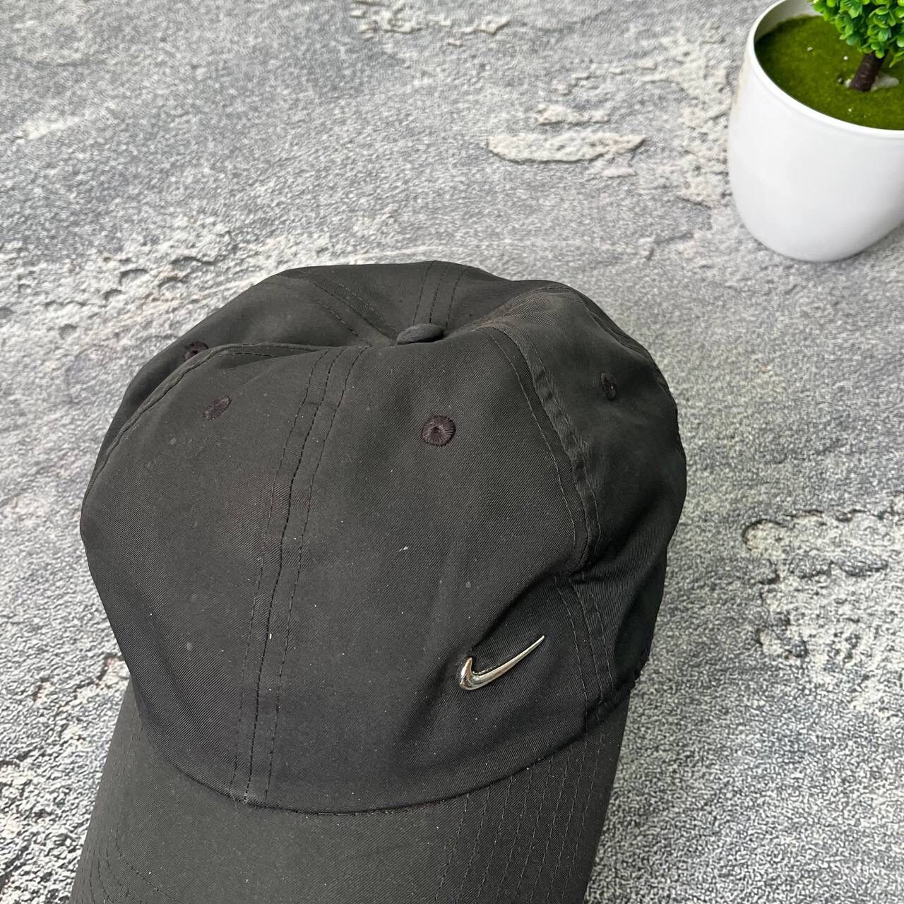 Nike Vintage Nike 90s Black Cap Metal Swoosh Y2k OneSize Size ONE SIZE - 12 Thumbnail