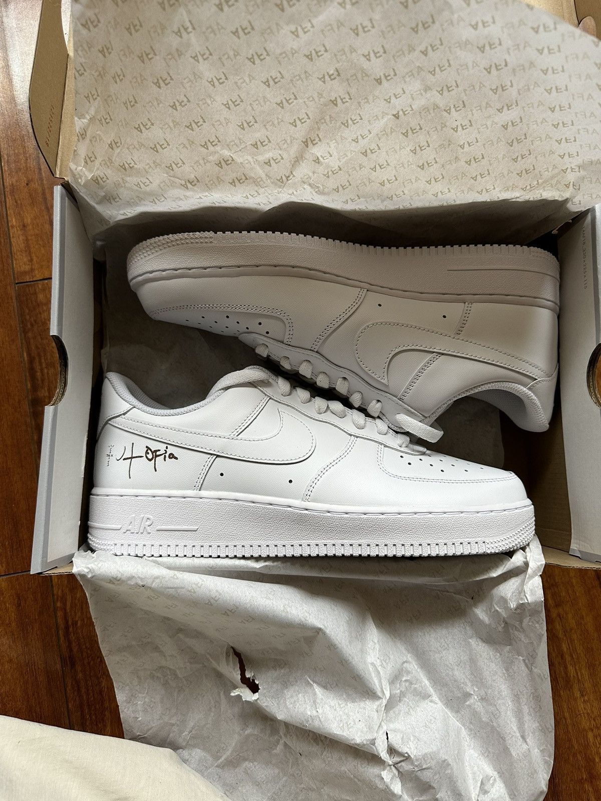 Travis Scott x Air Force 1 Utopia