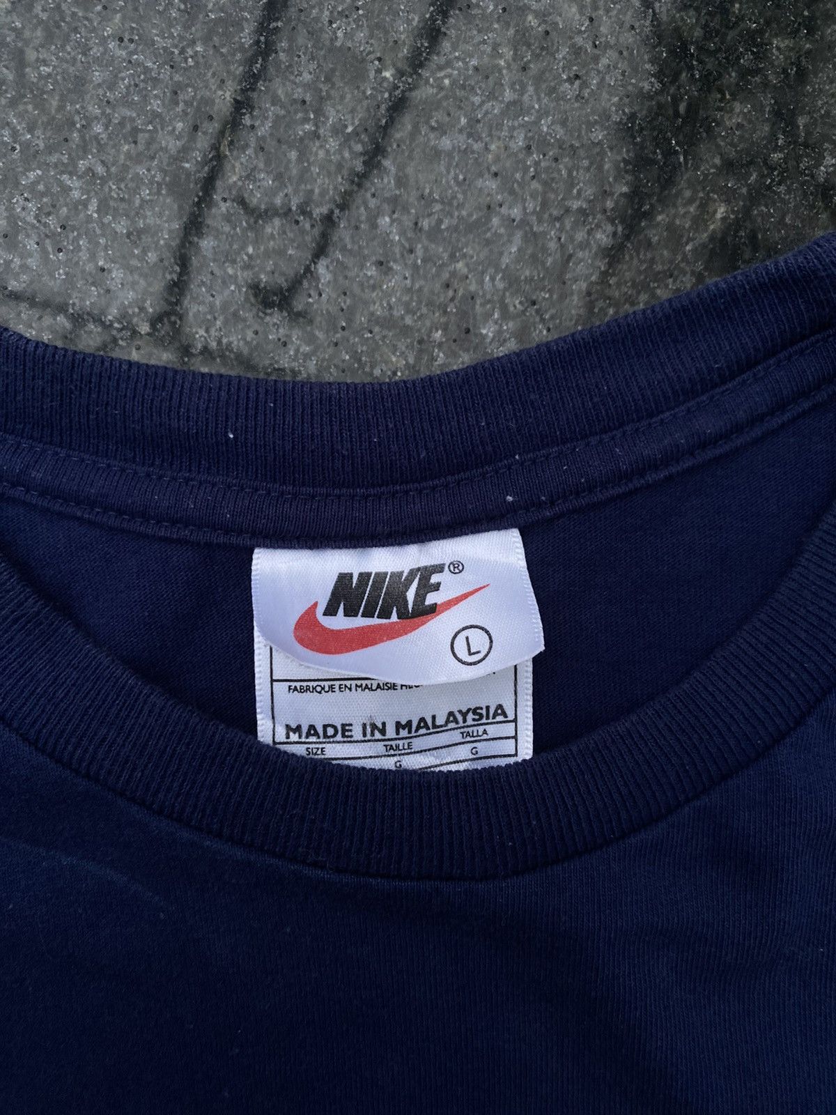 Nike × Vintage 90’s NIKE RARE Y2K BIG LOGO RETRO SWOOSH TEE TSHIRT Size US L / EU 52-54 / 3 - 5 Thumbnail