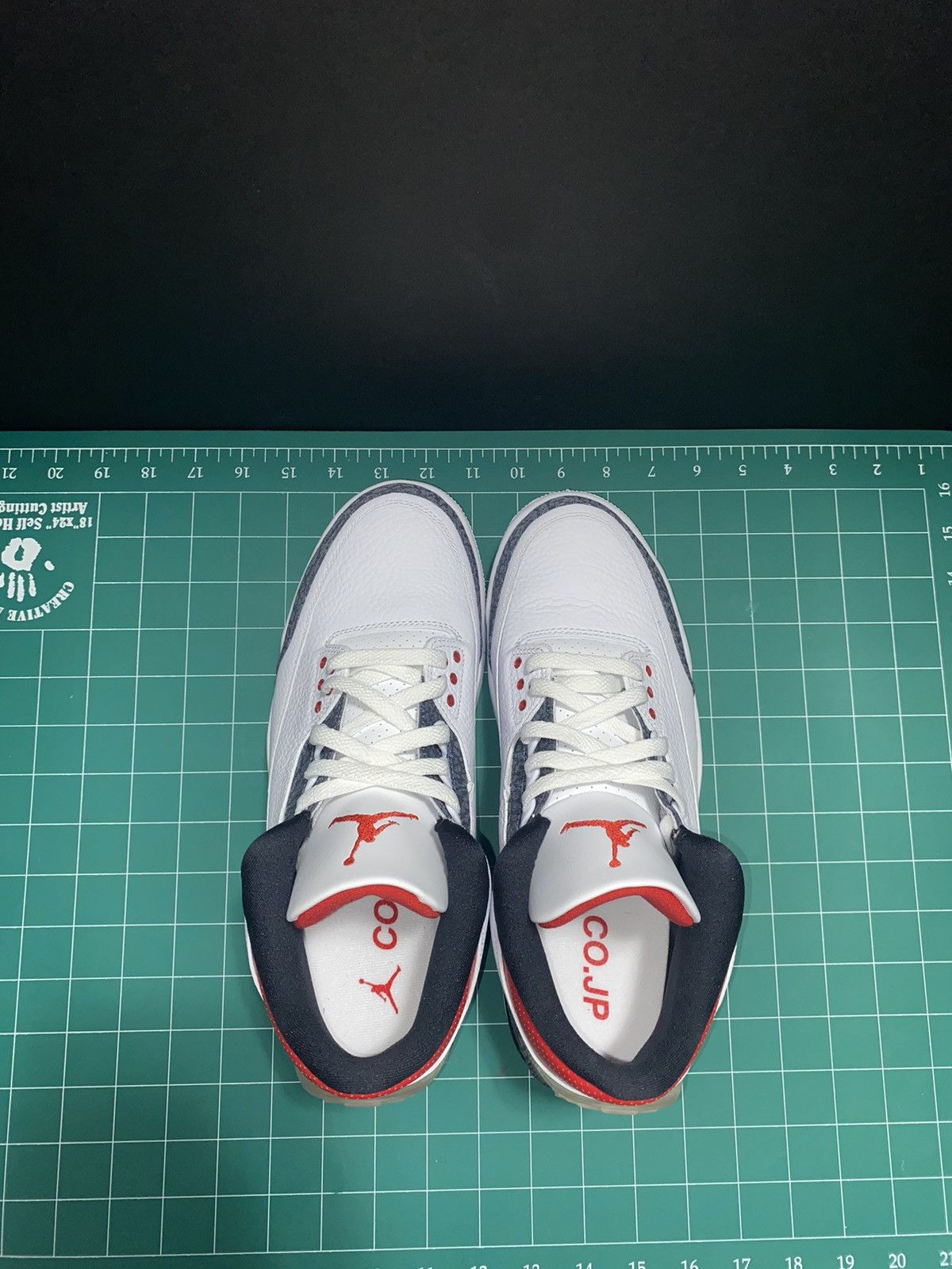 Jordan Brand × Nike Air Jordan 3 SE-T 'Fire Red' Japan Exclusive Size US 9.5 / EU 42-43 - 9 Thumbnail
