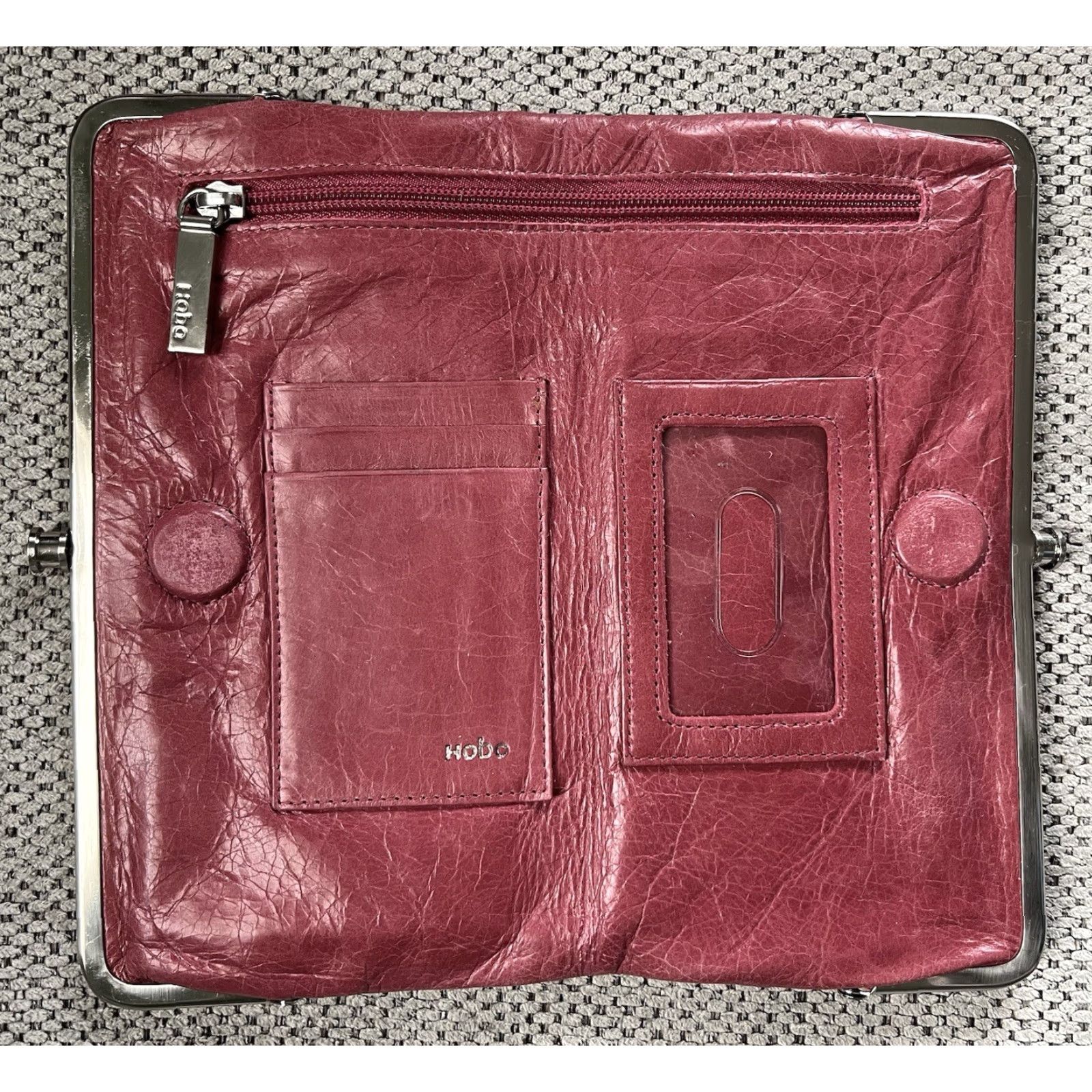 Vintage VINTAGE Hobo International Lauren Burgundy Leather Kiss Lock Frame Clutch Wallet Women Wallet Clutch Burgundy Leather Size ONE SIZE - 4 Thumbnail