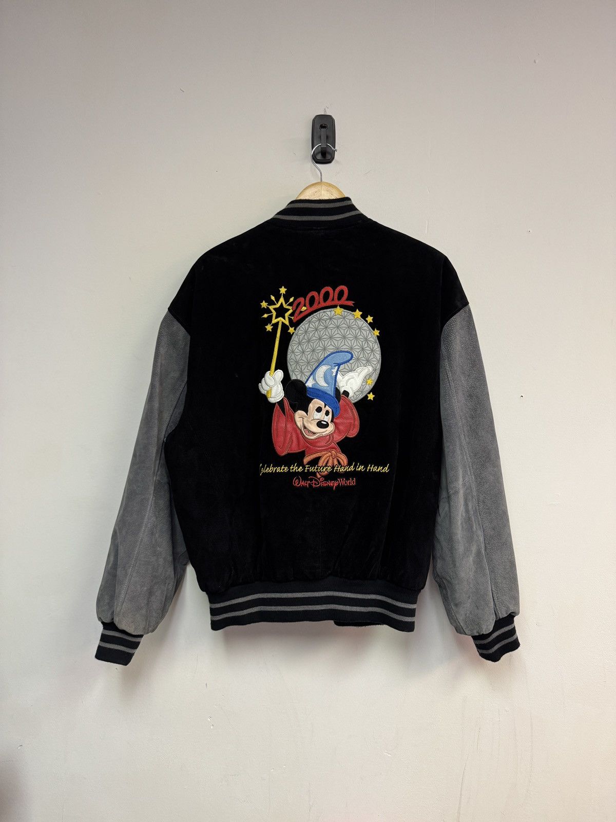 Disney 2000 Disney wool/suede varsity jacket Size US L / EU 52-54 / 3 - 1 Thumbnail