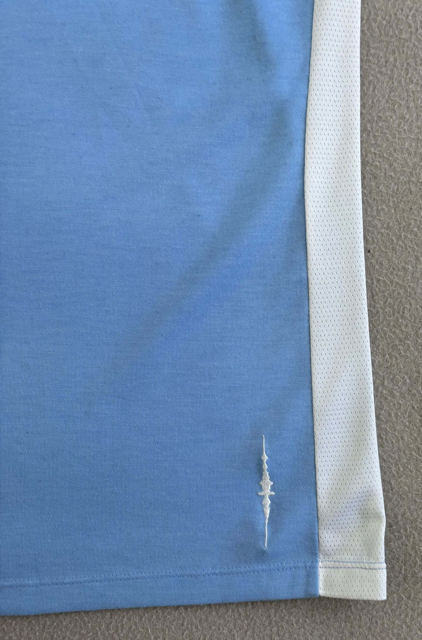 Umbro Manchester City 2011/2012 Umbro Football Jersey Size M Size US M / EU 48-50 / 2 - 14 Thumbnail