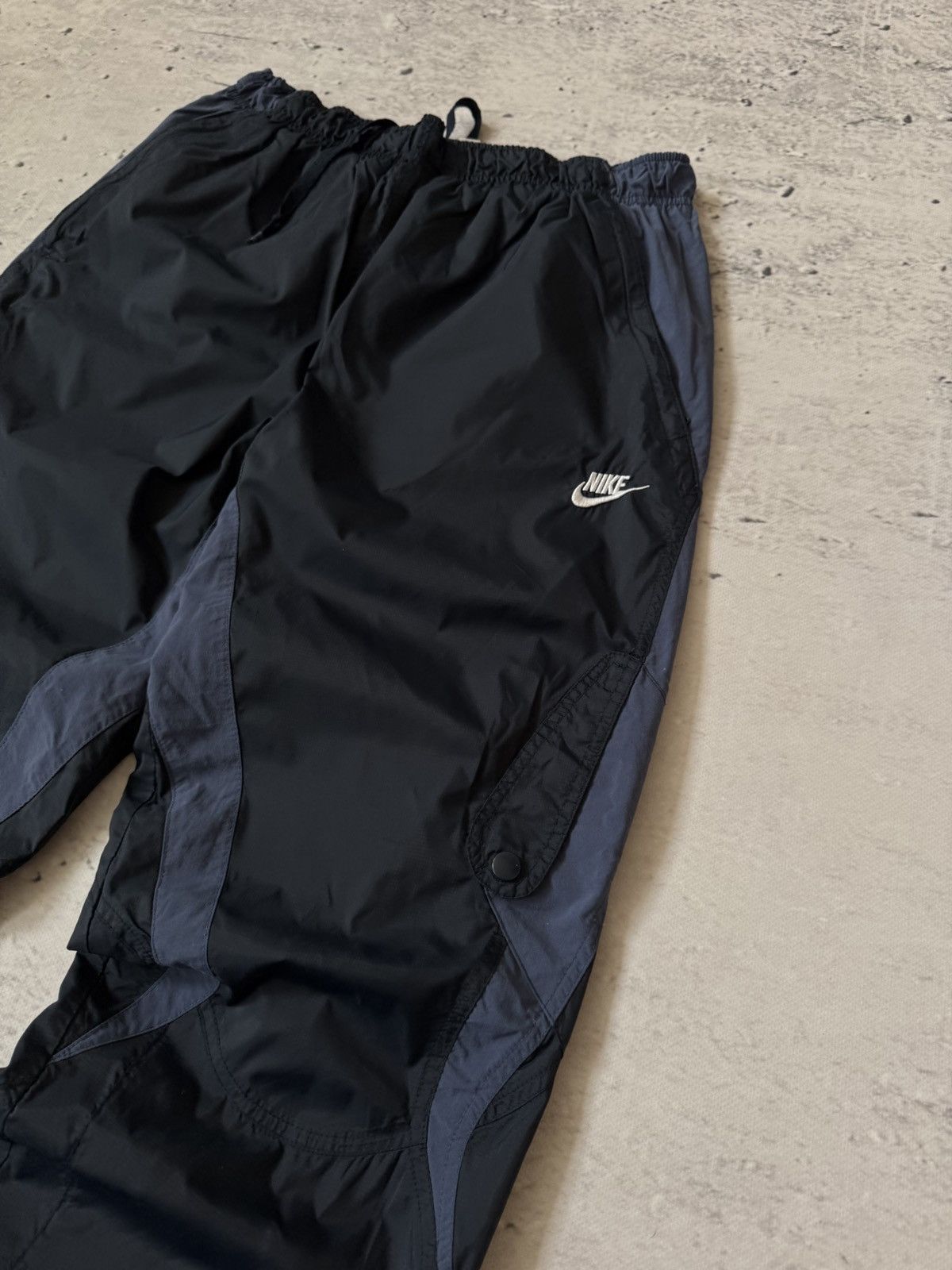 Nike × Vintage NIKE AIR NYLON VINTAGE OVERSIZE BAGGY FIT PANTS SWEATPANTS Size US 34 / EU 50 - 6 Thumbnail