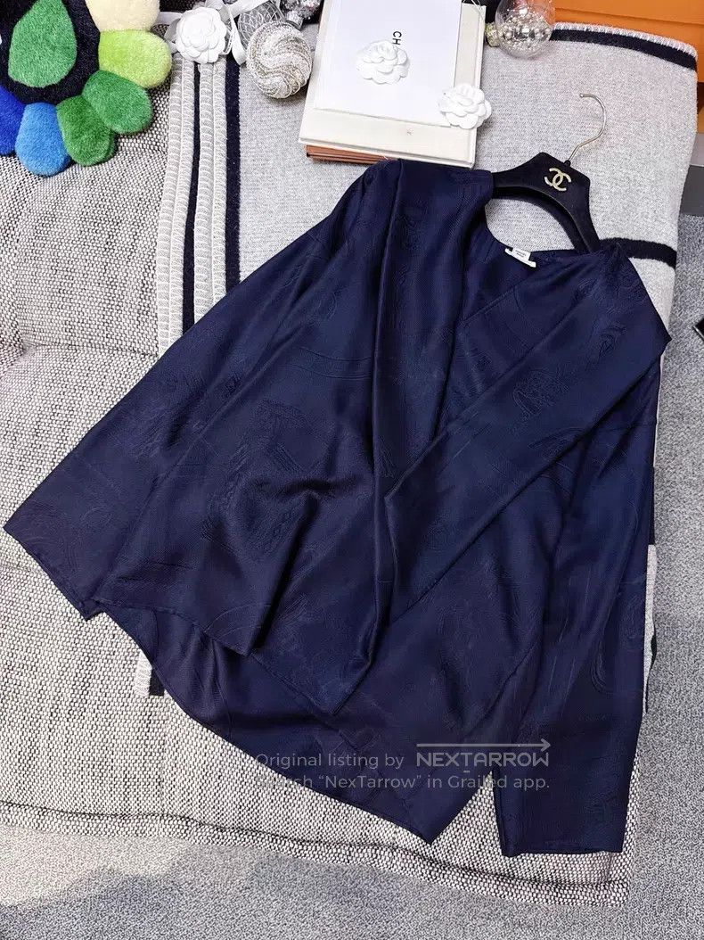 Hermes Hermes Dark Blue Silk Jacquard Long Sleeve Shirt Top Size XS / US 0-2 / IT 36-38 - 9 Thumbnail