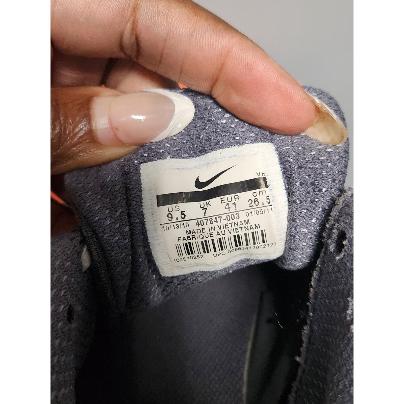 Nike Nike Dual Fusion ST Grey and Pink 9.5 Women's Size US 9.5 / IT 39.5 - 7 Thumbnail