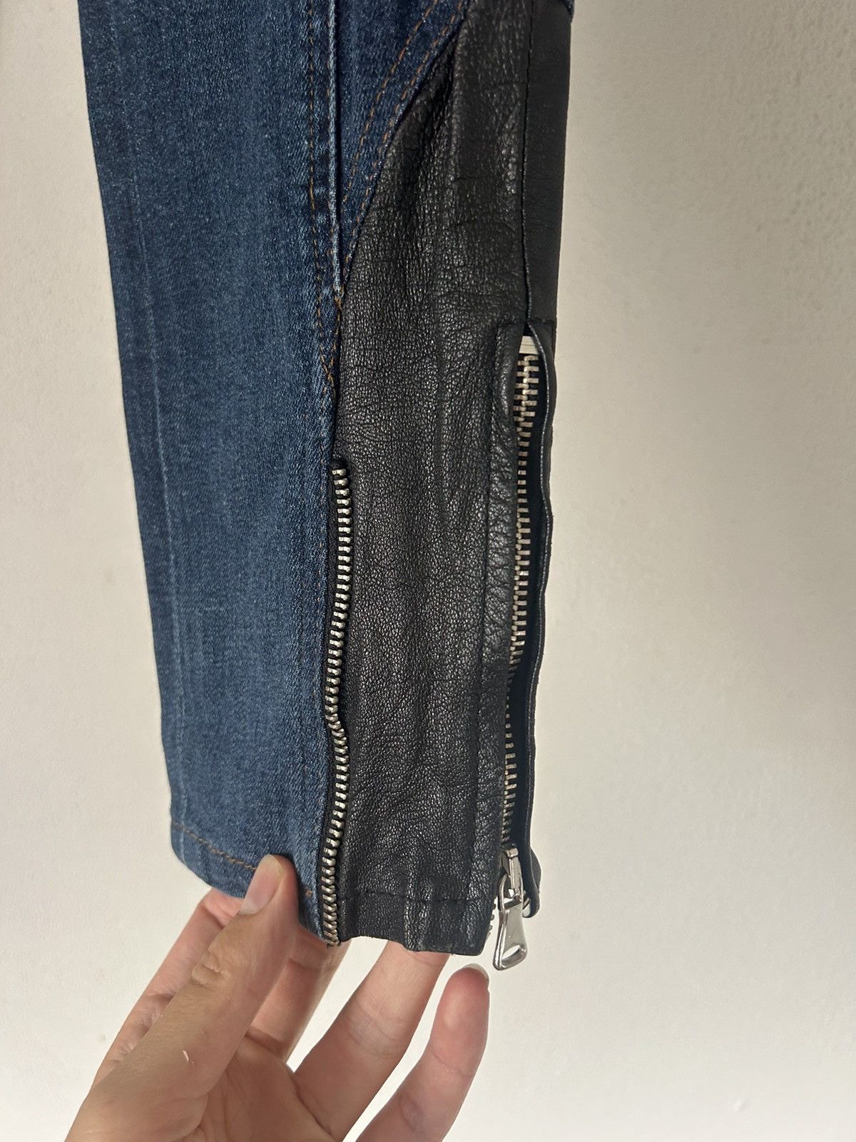Dolce & Gabbana Denim Zipper Jeans with Leather Applications Size US 30 / EU 46 - 7 Thumbnail