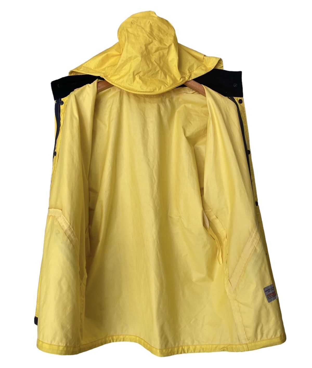 Montbell Mont-Bell Gore-Tex Outdoor Waterproof Mountain Jacket Size US S / EU 44-46 / 1 - 7 Thumbnail