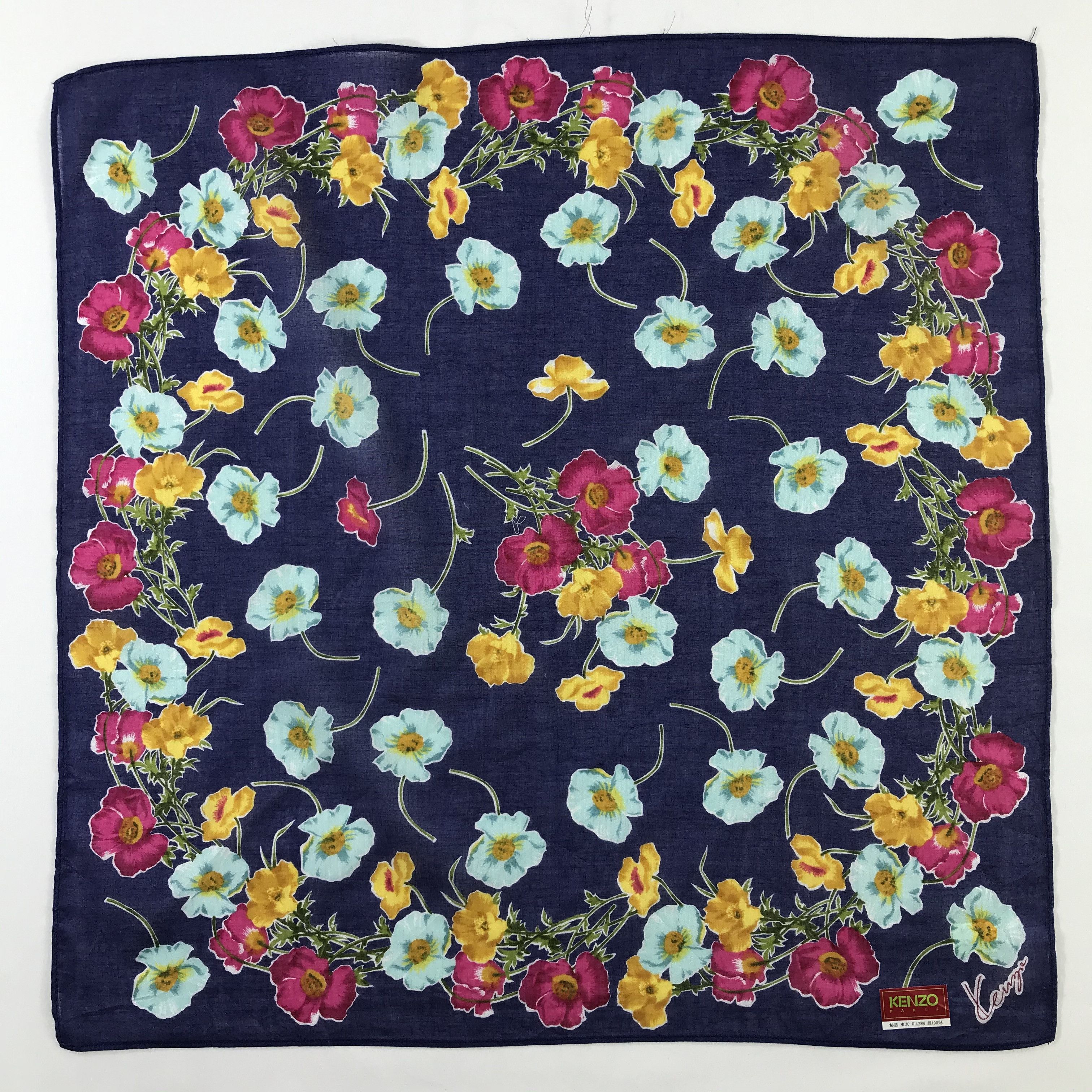 Kenzo × Vintage Kenzo Bandana / Handkerchief / Neckerchief - S394 Size ONE SIZE - 1 Thumbnail