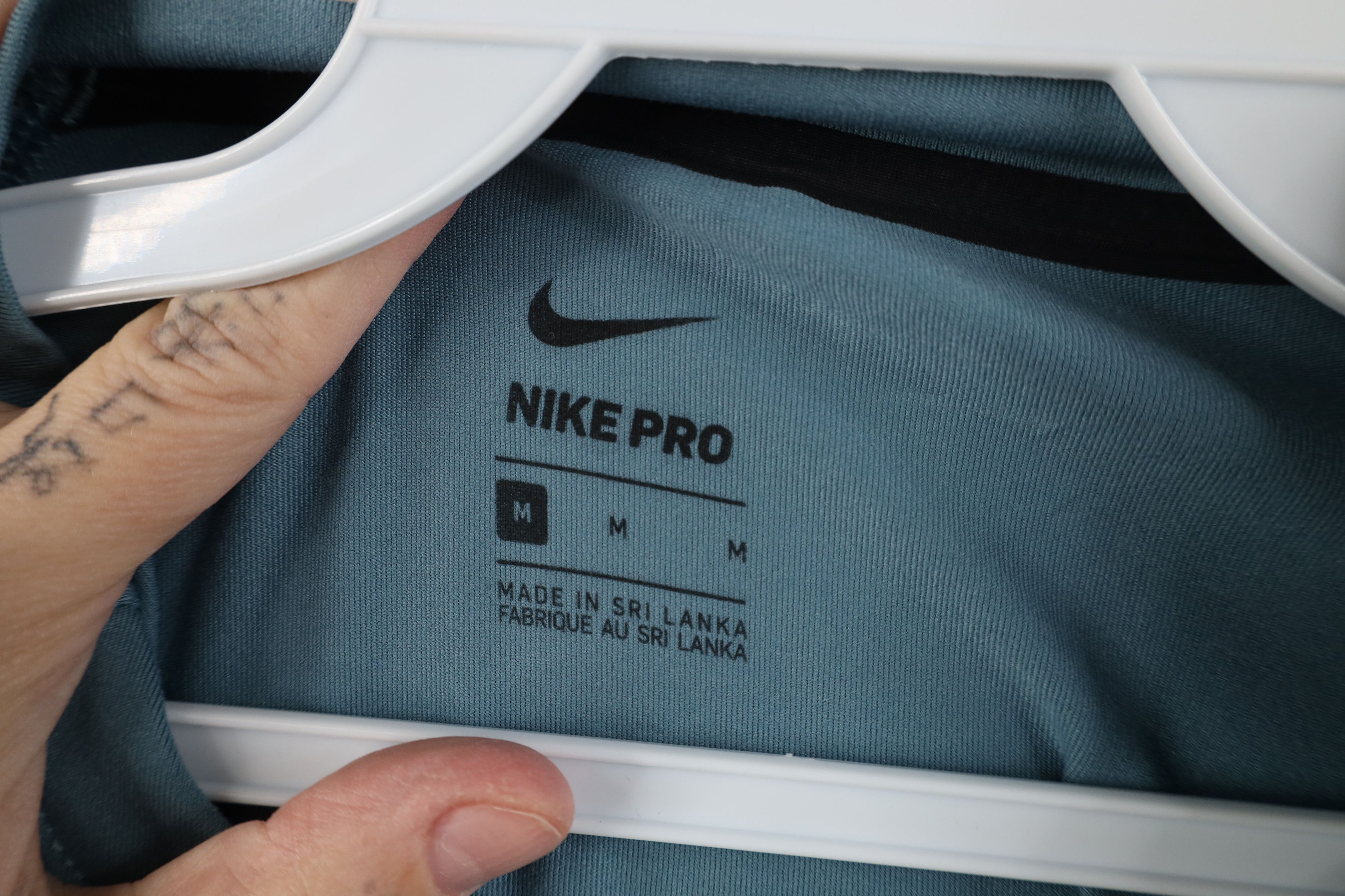 Nike Nike Pro Compression Utility Training Long Sleeve T-Shirt Size US M / EU 48-50 / 2 - 6 Thumbnail
