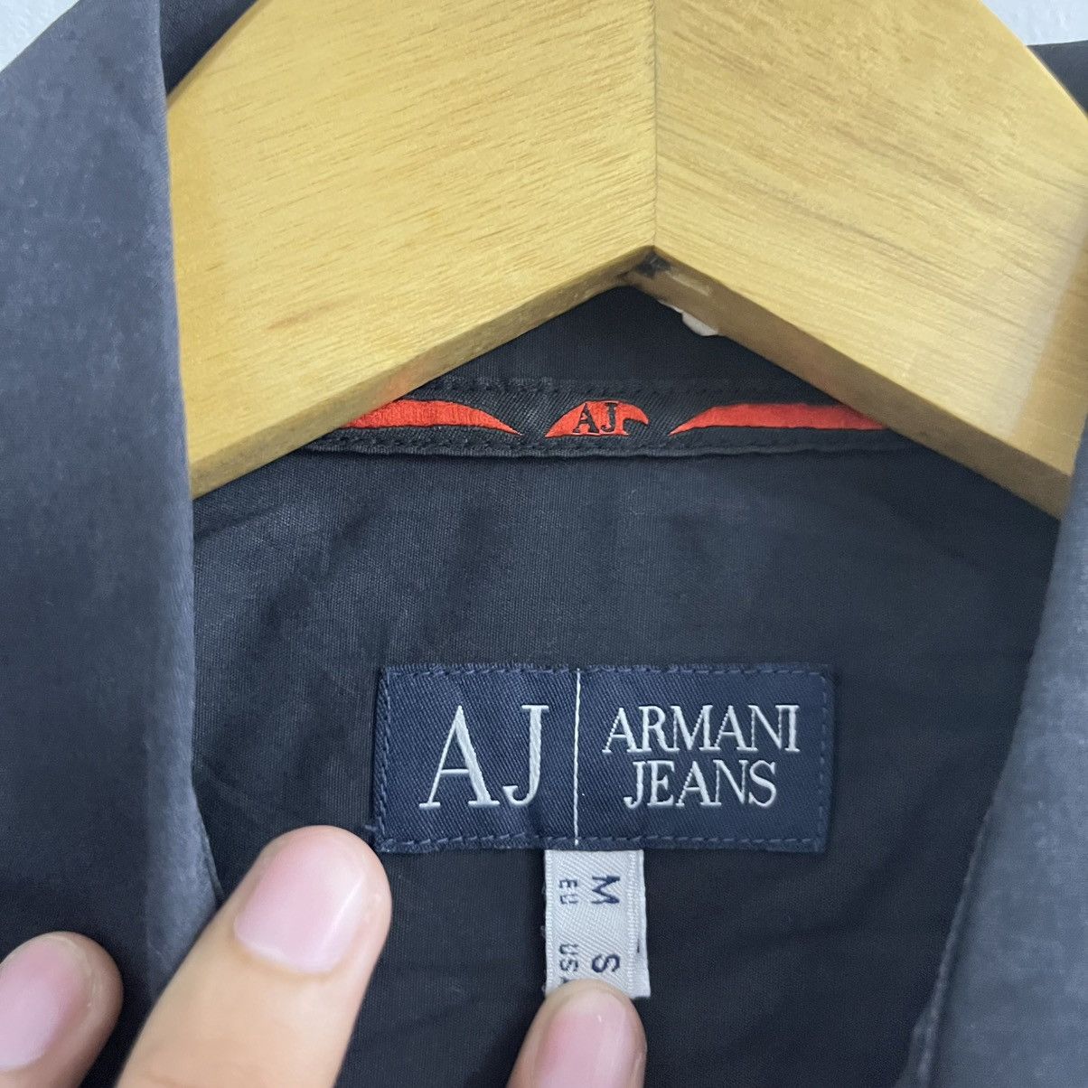 Armani Armani - Formal Slim Fit Black Button Up Size US S / EU 44-46 / 1 - 3 Thumbnail