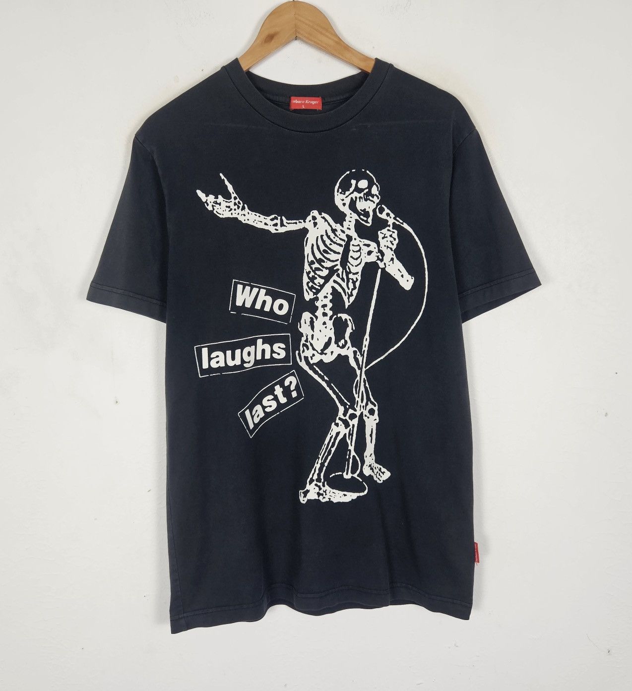 Barbara Kruger Who laugh Last Barbara Kruger pop art shirt Size US L / EU 52-54 / 3 - 2 Thumbnail