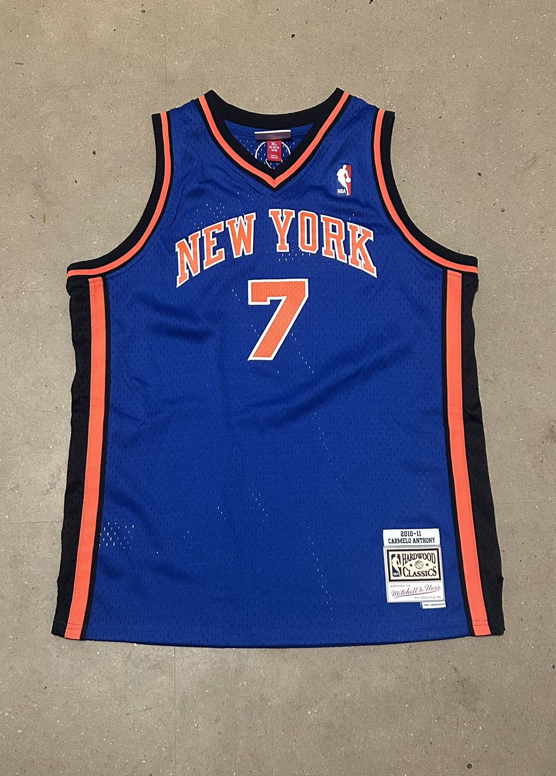 Other Carmelo Anthony Mitchell & Ness Swingman Jersey Size US S / EU 44-46 / 1 - 1 Thumbnail