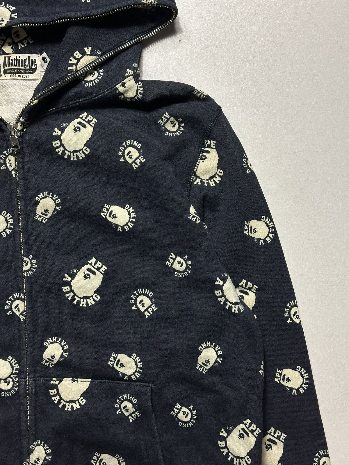 Bape Vintage Bape AOP Zip Hoodie Glow In The Dark Size US M / EU 48-50 / 2 - 6 Thumbnail