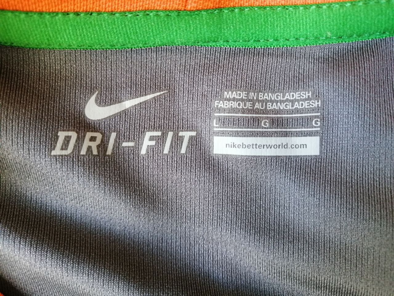 Nike Werder Bremen 2014-15 Away Football Shirt Nike Jersey Size L Size US L / EU 52-54 / 3 - 6 Thumbnail