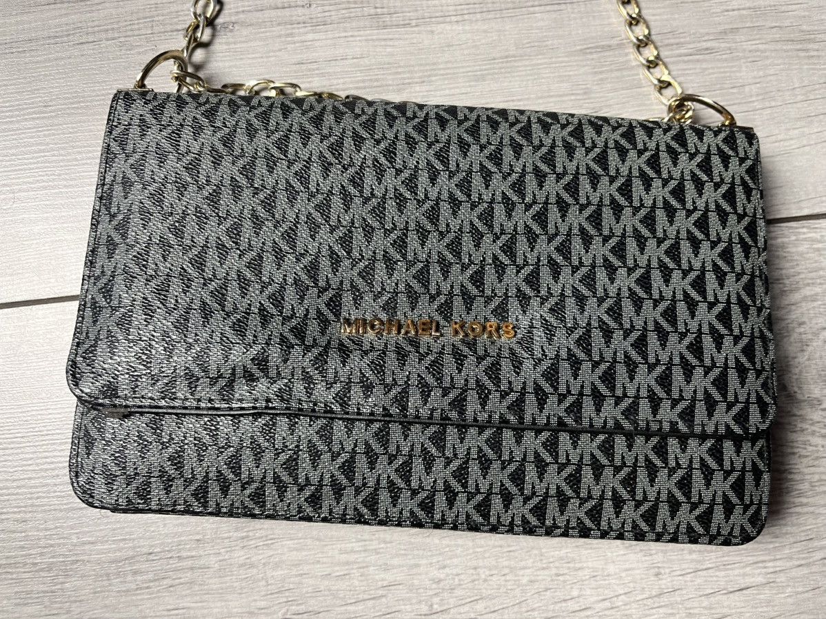 Michael Kors Michael Kors Jet Set Medium Convertible Pouchette Crossbody Size ONE SIZE - 2 Thumbnail