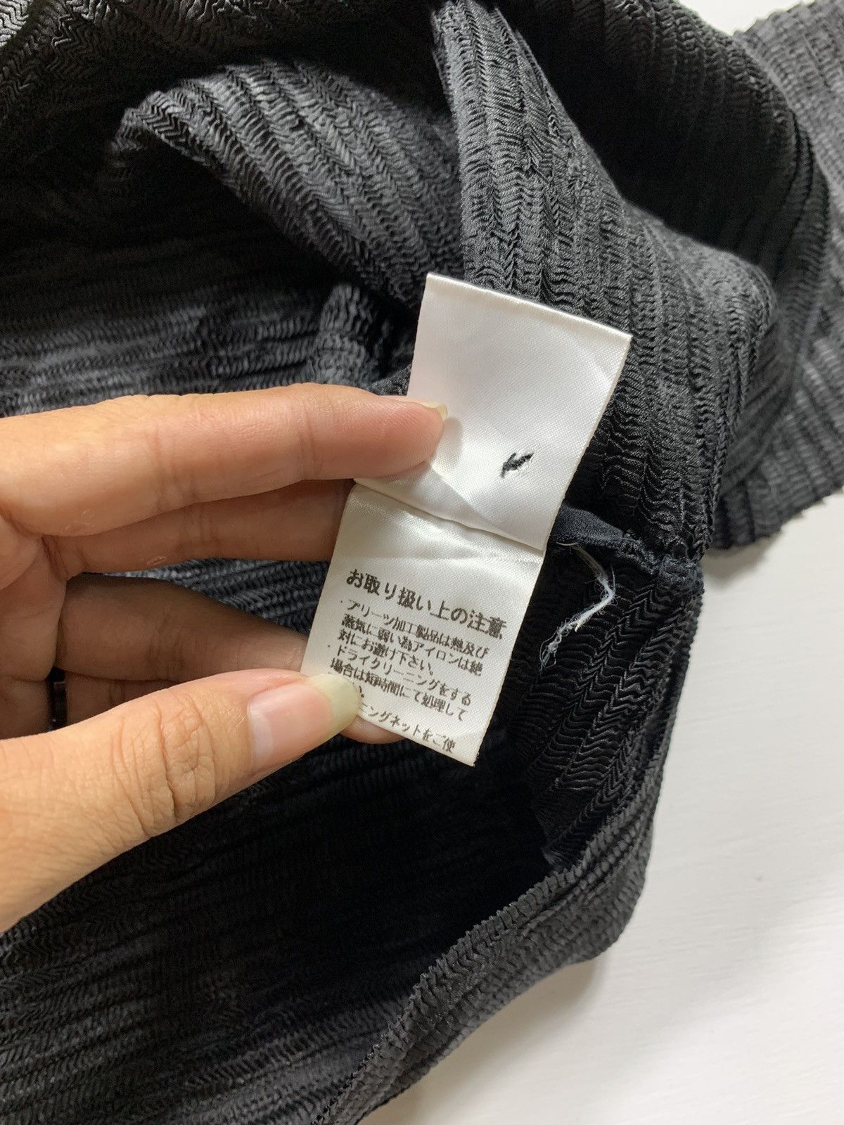 Issey Miyake ❤️‍🔥BINDING OFFER❤️‍🔥 Japanese Pleated Long sleeve issey style Size US M / EU 48-50 / 2 - 6 Thumbnail