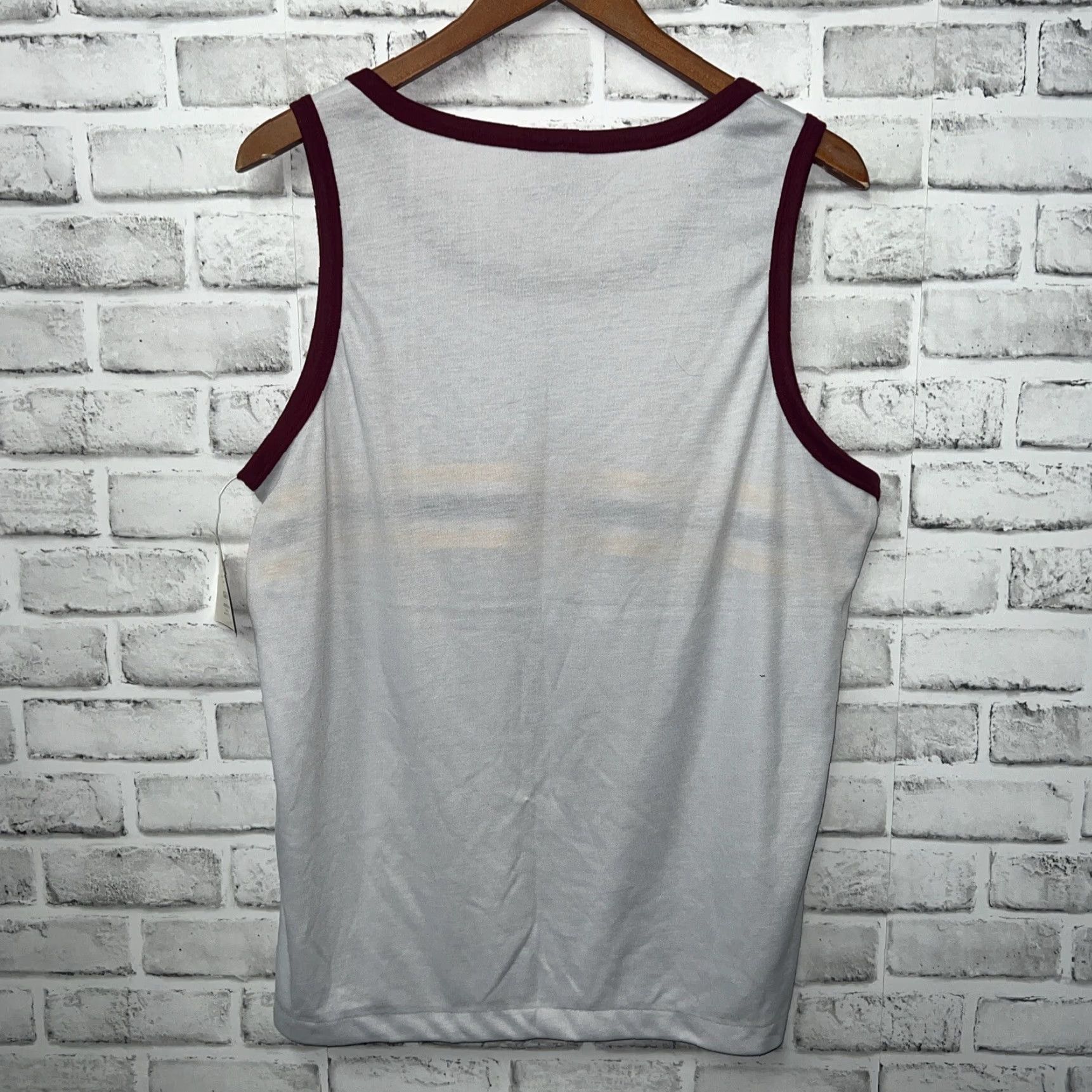 Omega VTG NWT Tank Sports Sleeveless Shirt Mens Size L White T-Shirt Gym Tee Size US L / EU 52-54 / 3 - 4 Thumbnail