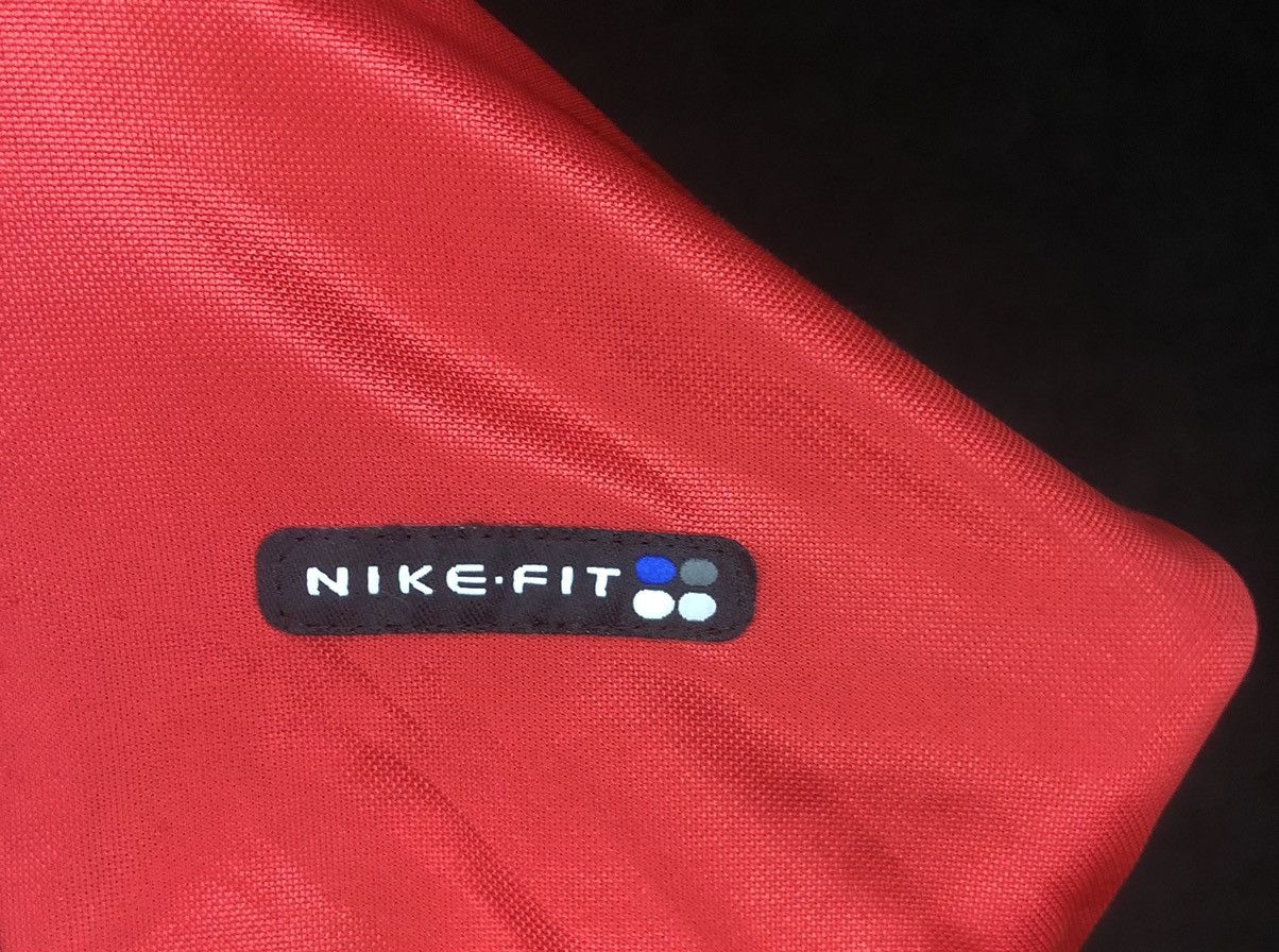 Nike Soccer jersey Arsenal London 1998 Bergkamp vintage Nike Size US M / EU 48-50 / 2 - 7 Thumbnail