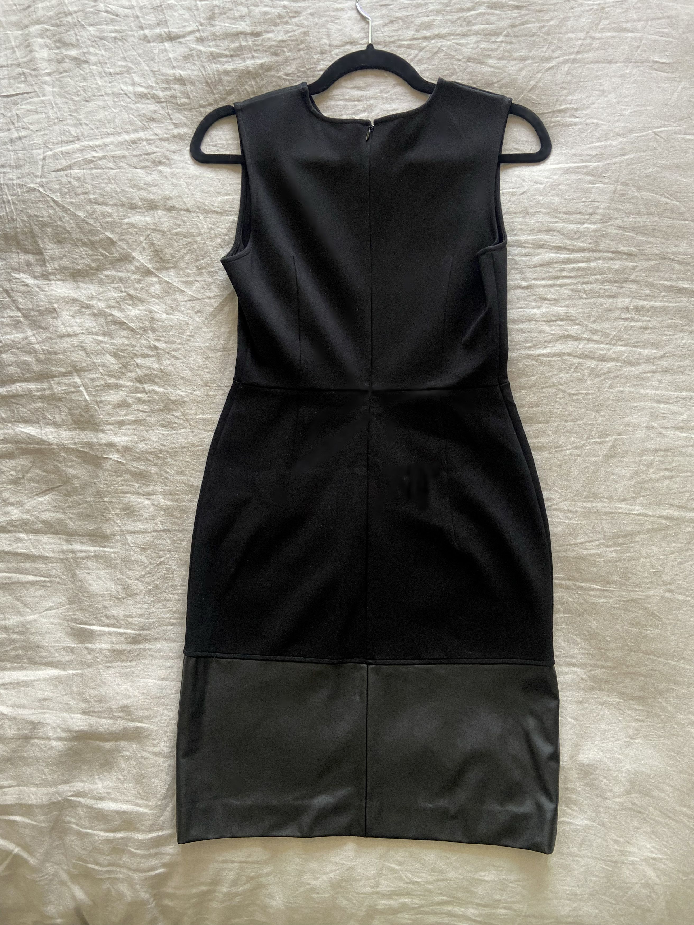 Alexander McQueen Black Dress Size M / US 6-8 / IT 42-44 - 2 Thumbnail
