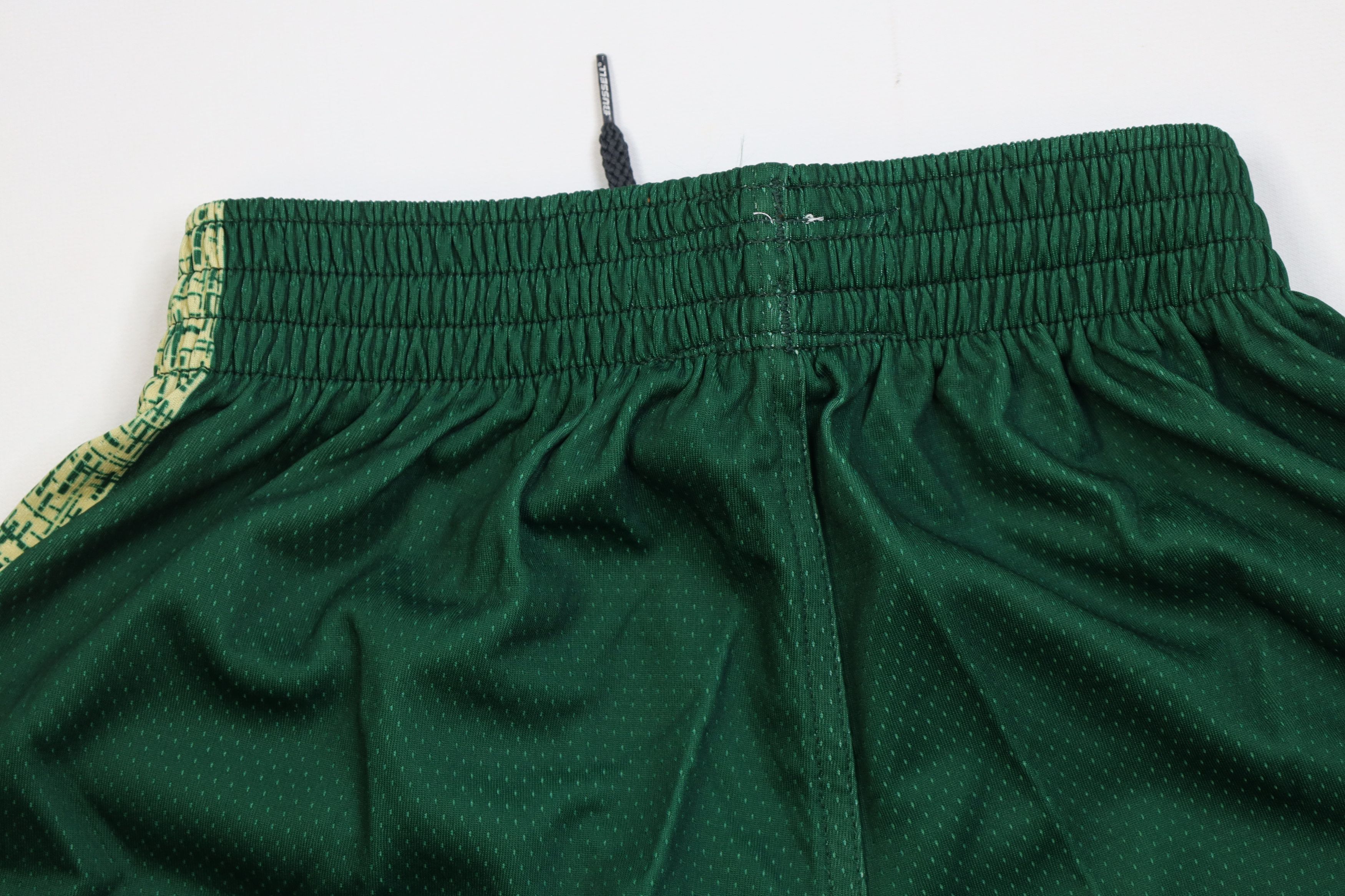 Russell Athletic Vintage 90s Russell Athletic Above Knee Basketball Shorts Size US 30 / EU 46 - 9 Thumbnail