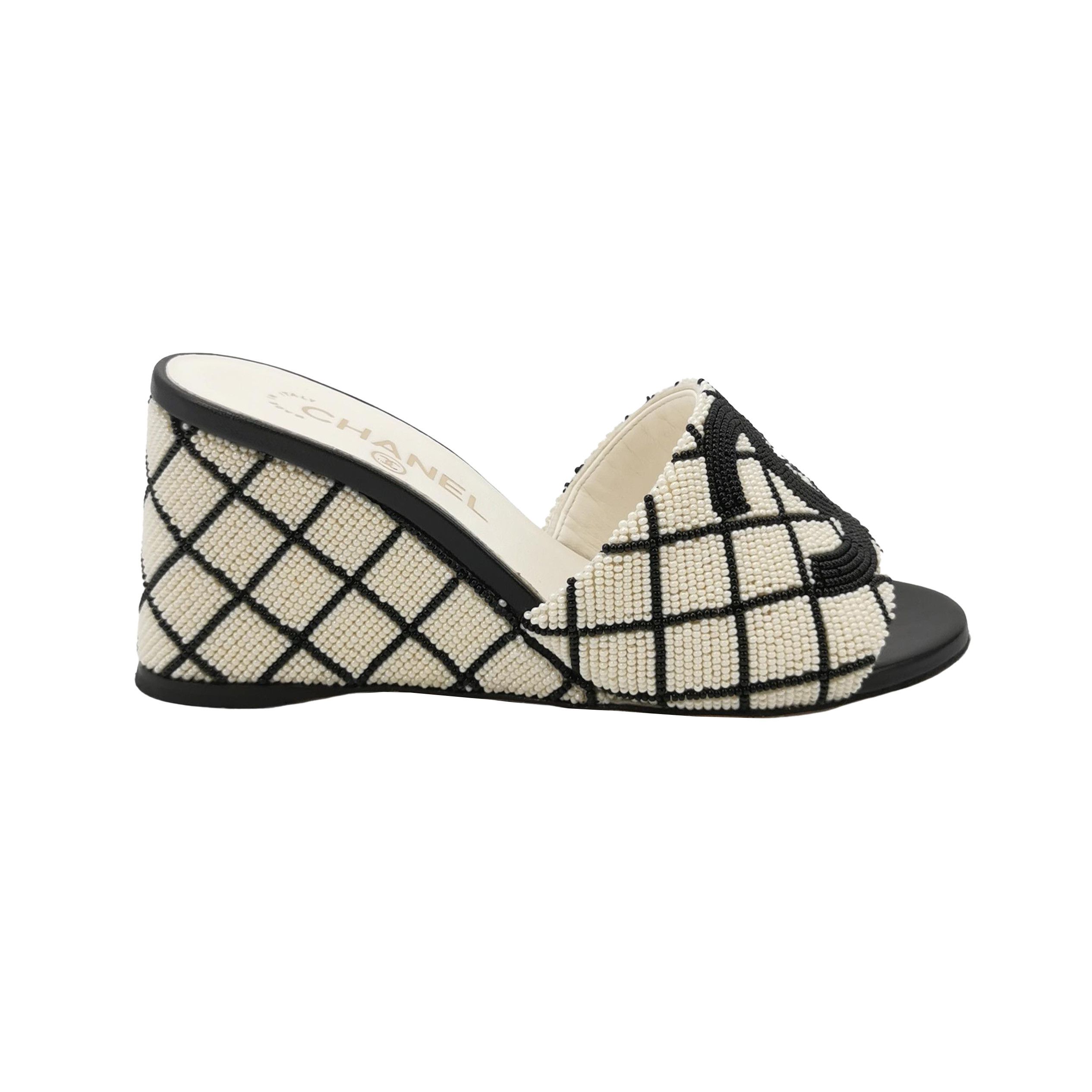 Chanel Chanel Women 5-5 Sandals Size US 5.5 / IT 35.5 - 1 Thumbnail