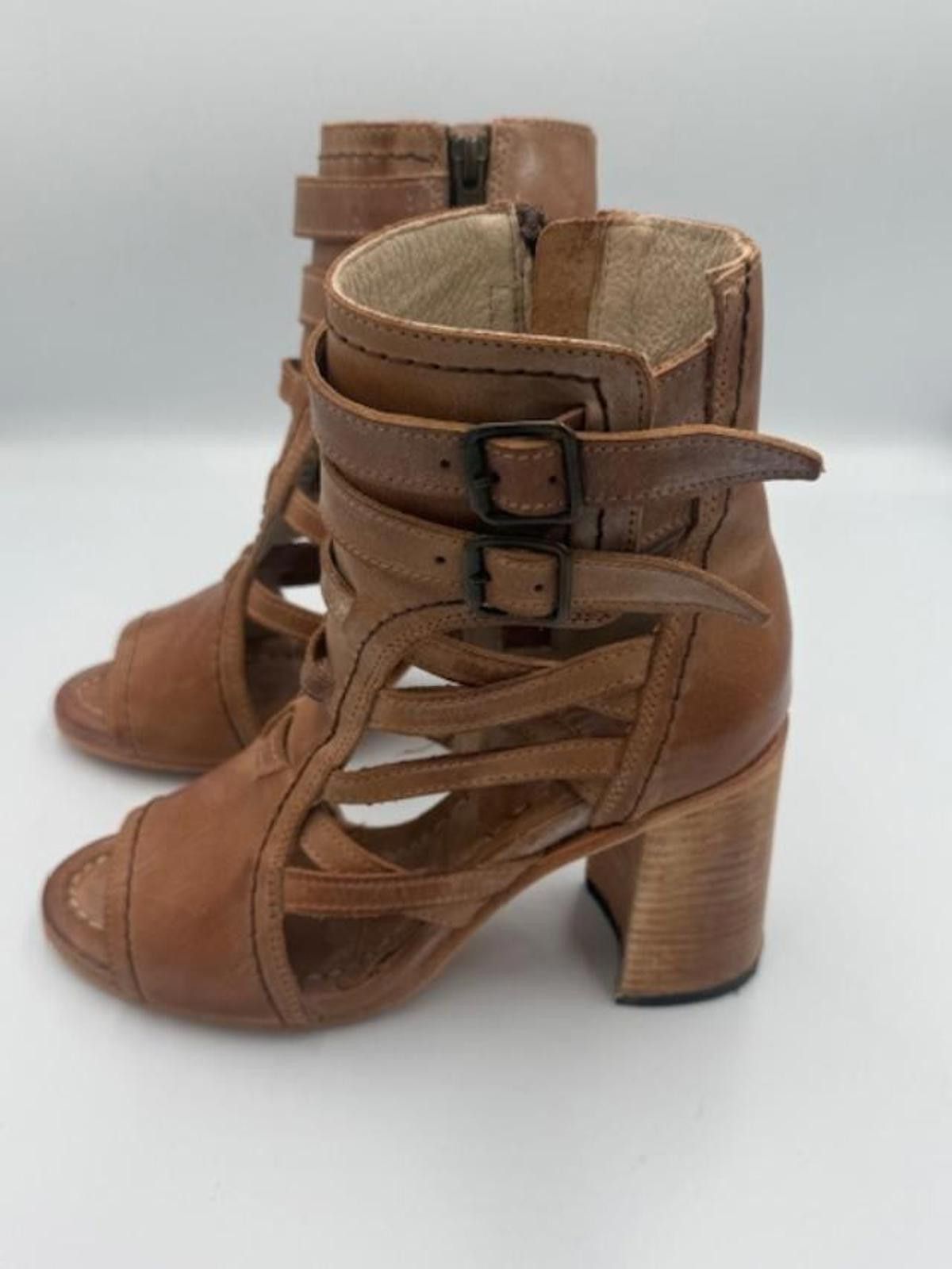 FREEBIRD Freebird Tiara Sandles Tan W Size 8 - NIB Size US 8 / IT 38 - 1 Thumbnail